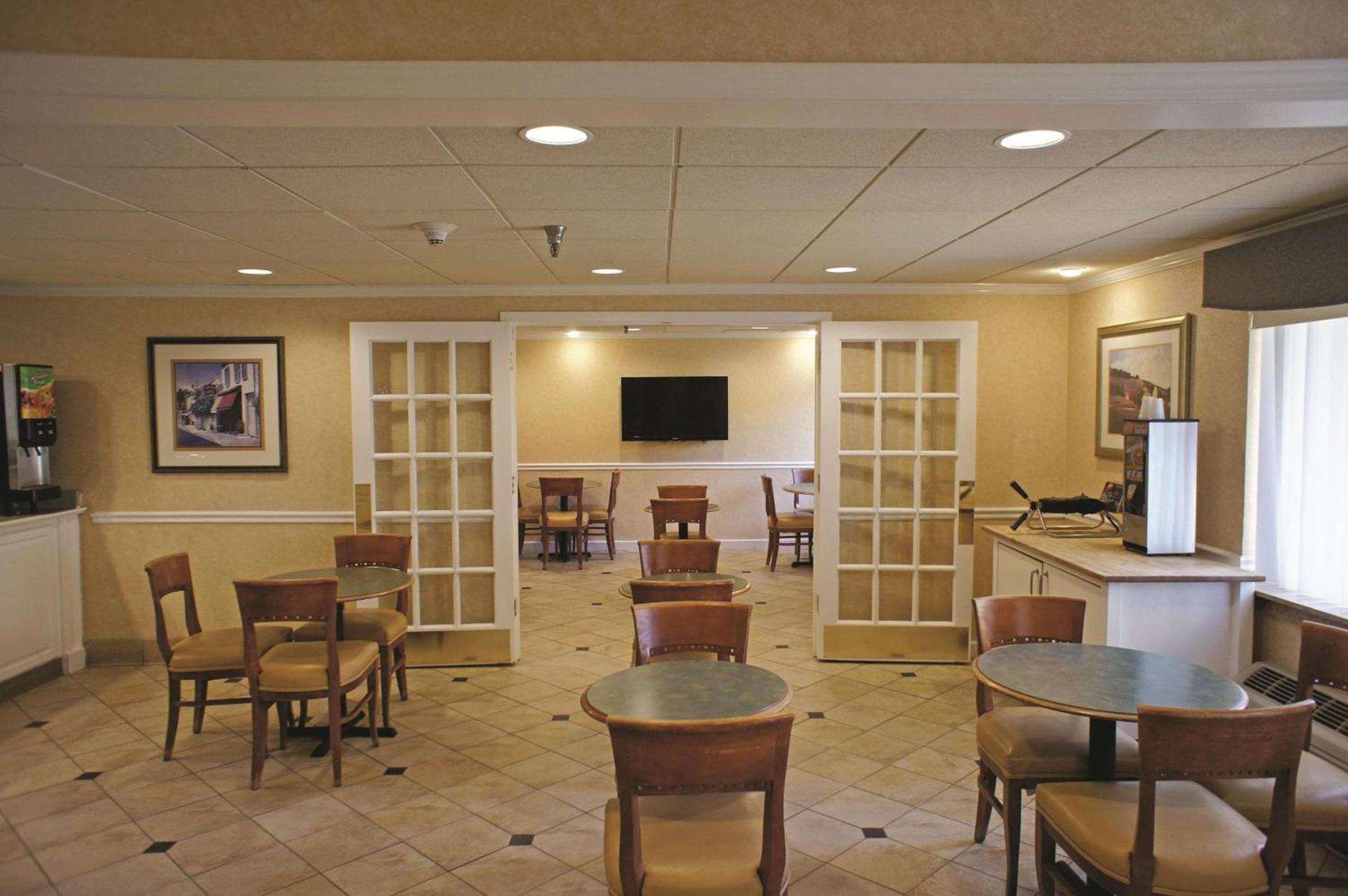 La Quinta by Wyndham Tampa Fairgrounds - Casino photo 38
