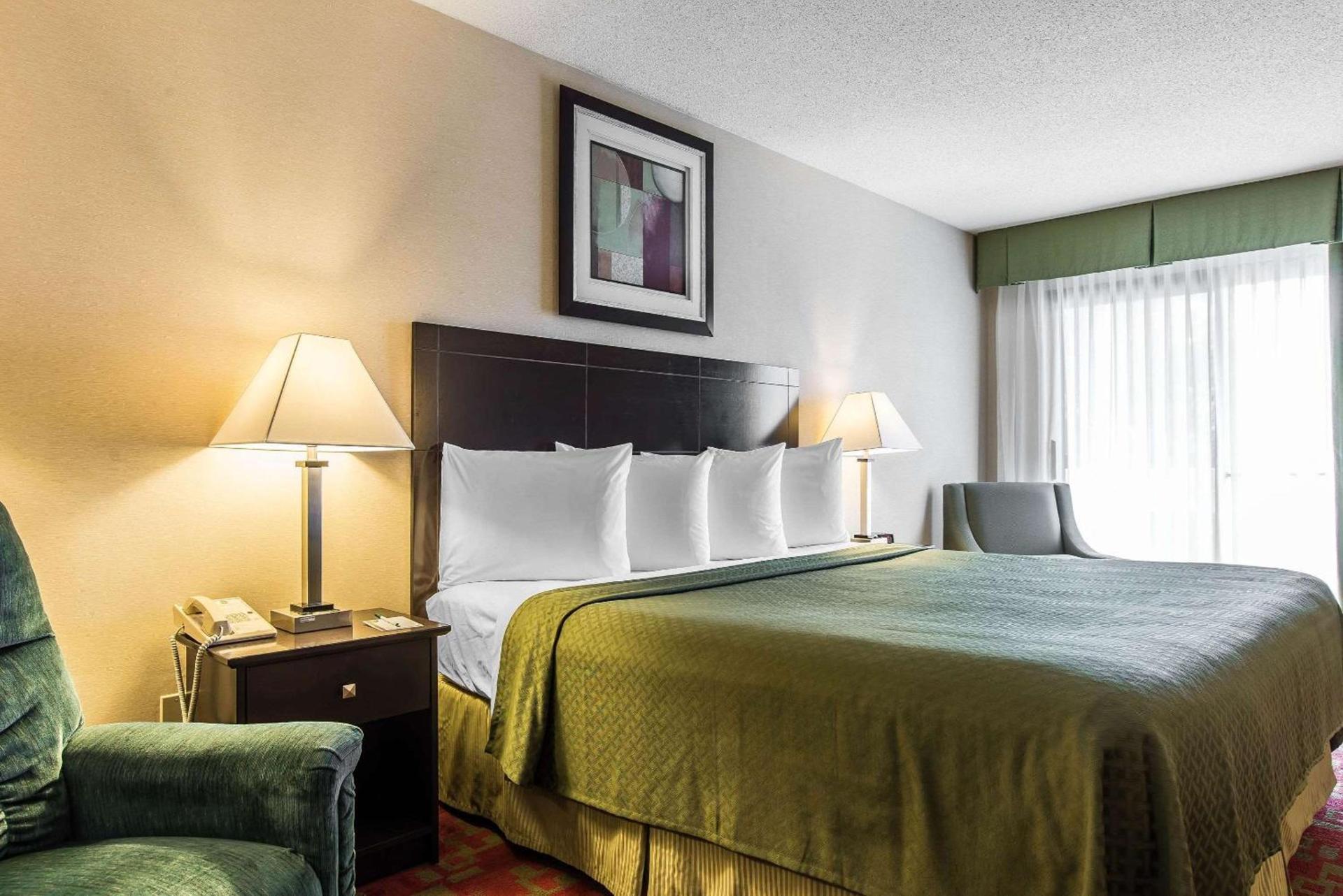 Quality Inn Shelburne - Burlington photo 9