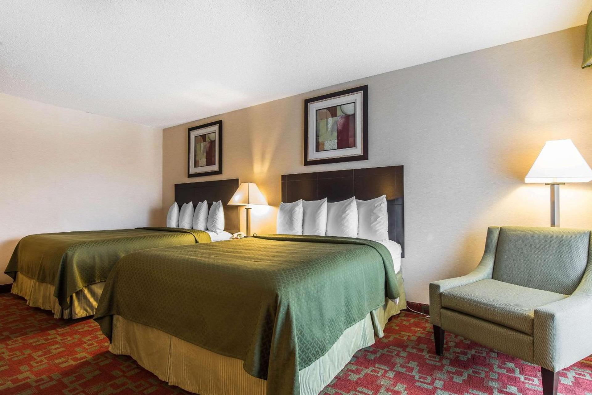 Quality Inn Shelburne - Burlington photo 17
