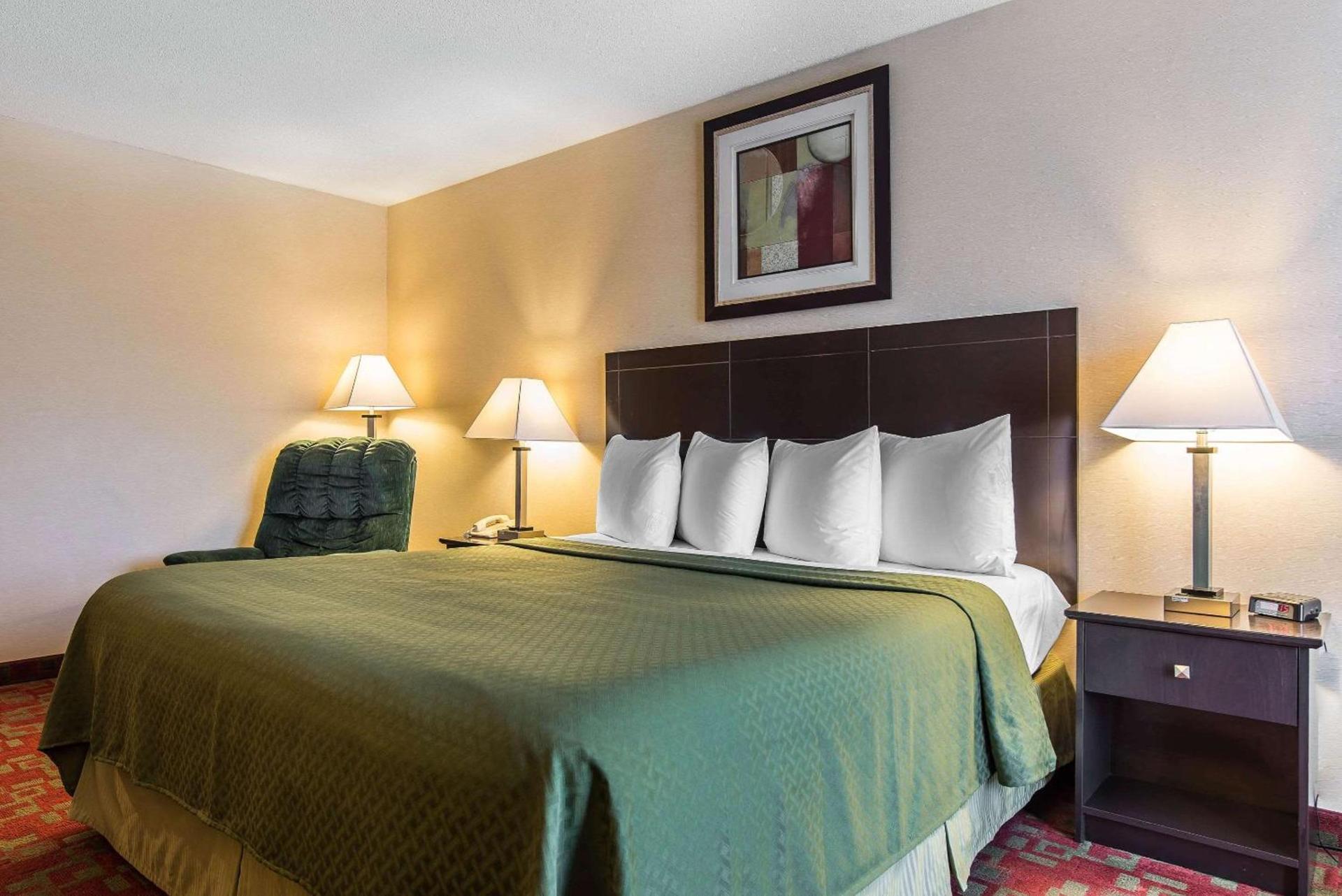 Quality Inn Shelburne - Burlington photo 10