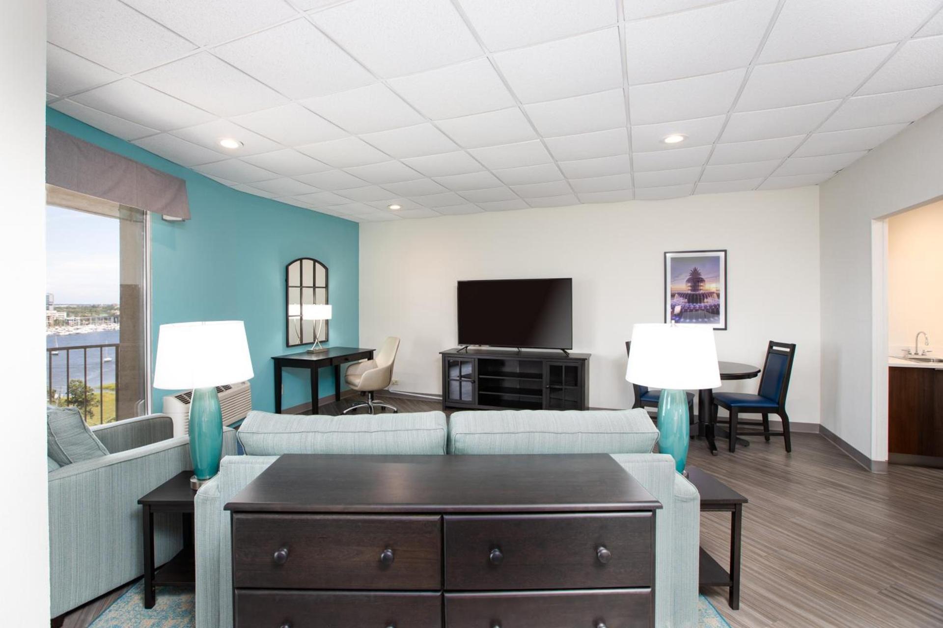 Holiday Inn Charleston-Riverview by IHG photo 19