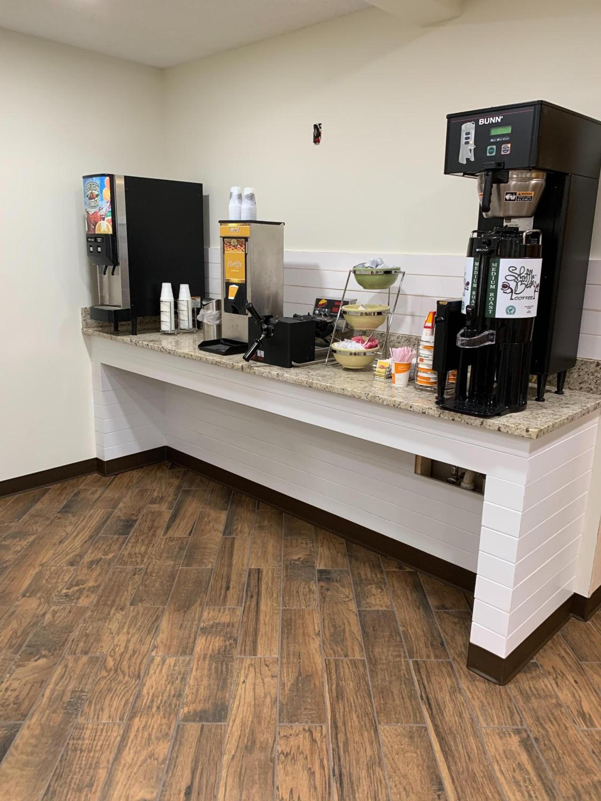 Quality Inn & Suites Prestonsburg next to Mountain Arts Center photo 26
