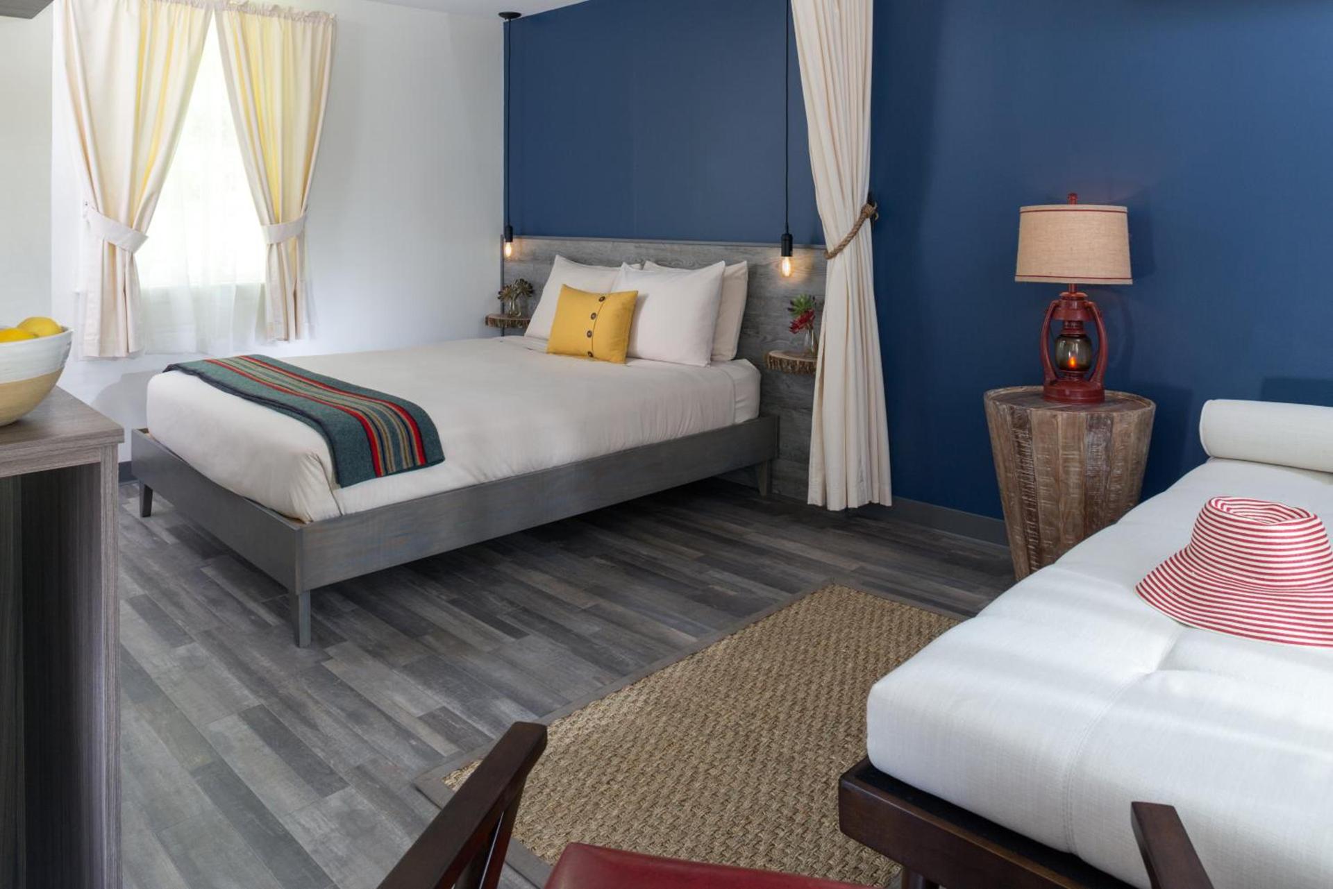Treehouse Lodge photo 31