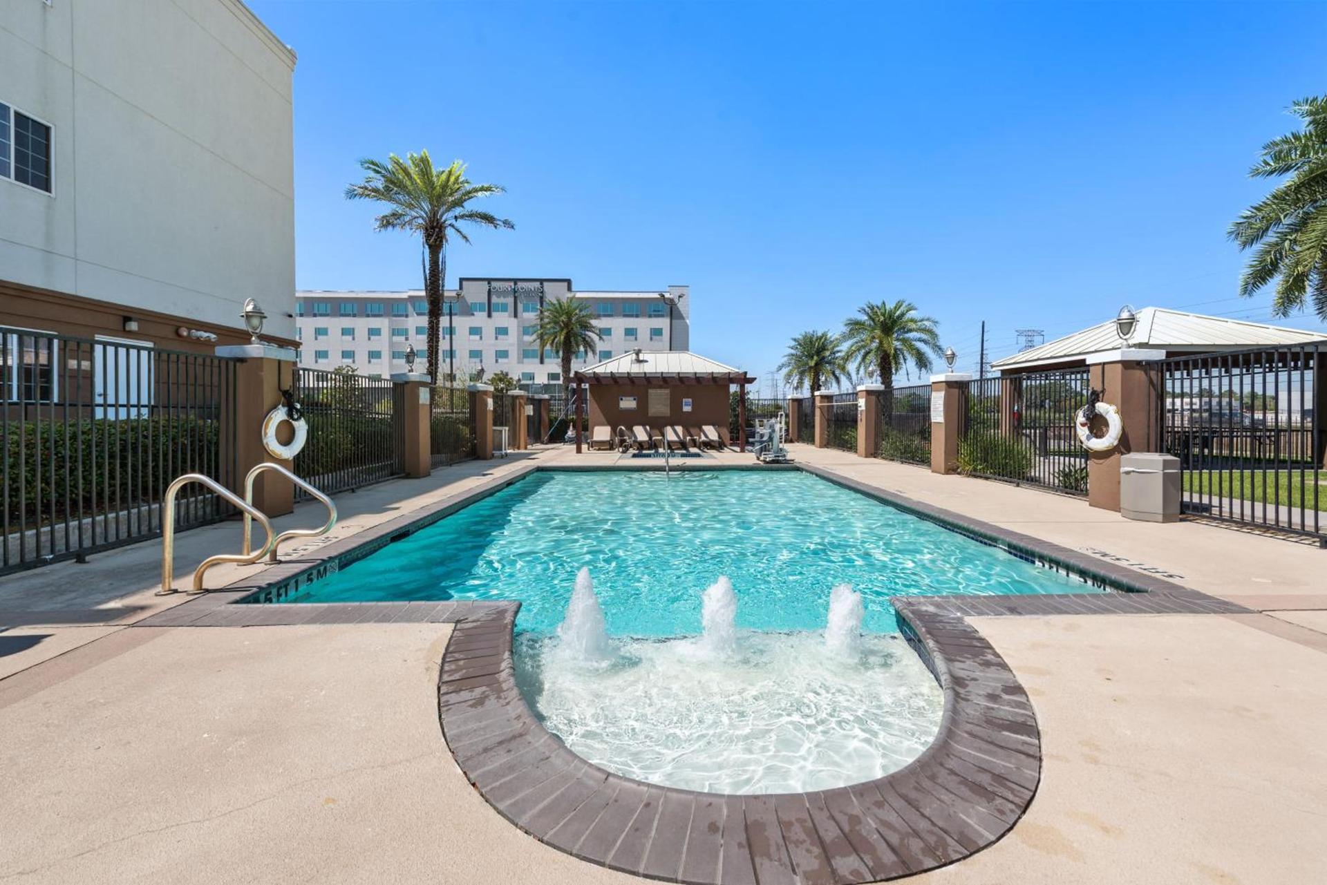 Extended Stay America Suites - San Antonio - North photo 2
