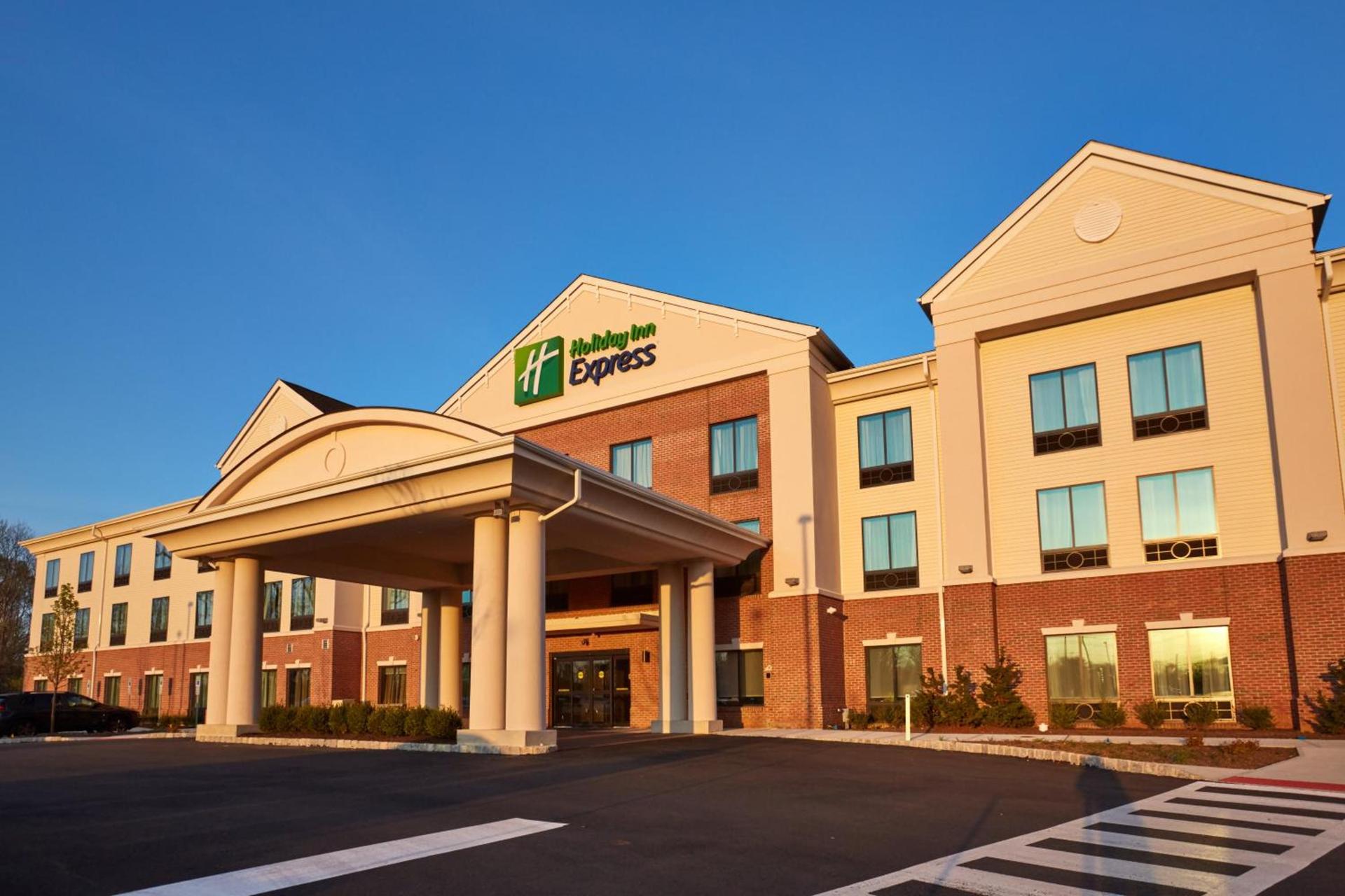 Holiday Inn Express Bordentown - Trenton South by IHG — hotel in Bordentown