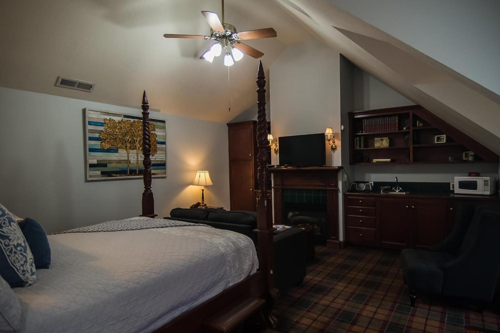 The Campbell House Inn photo 55