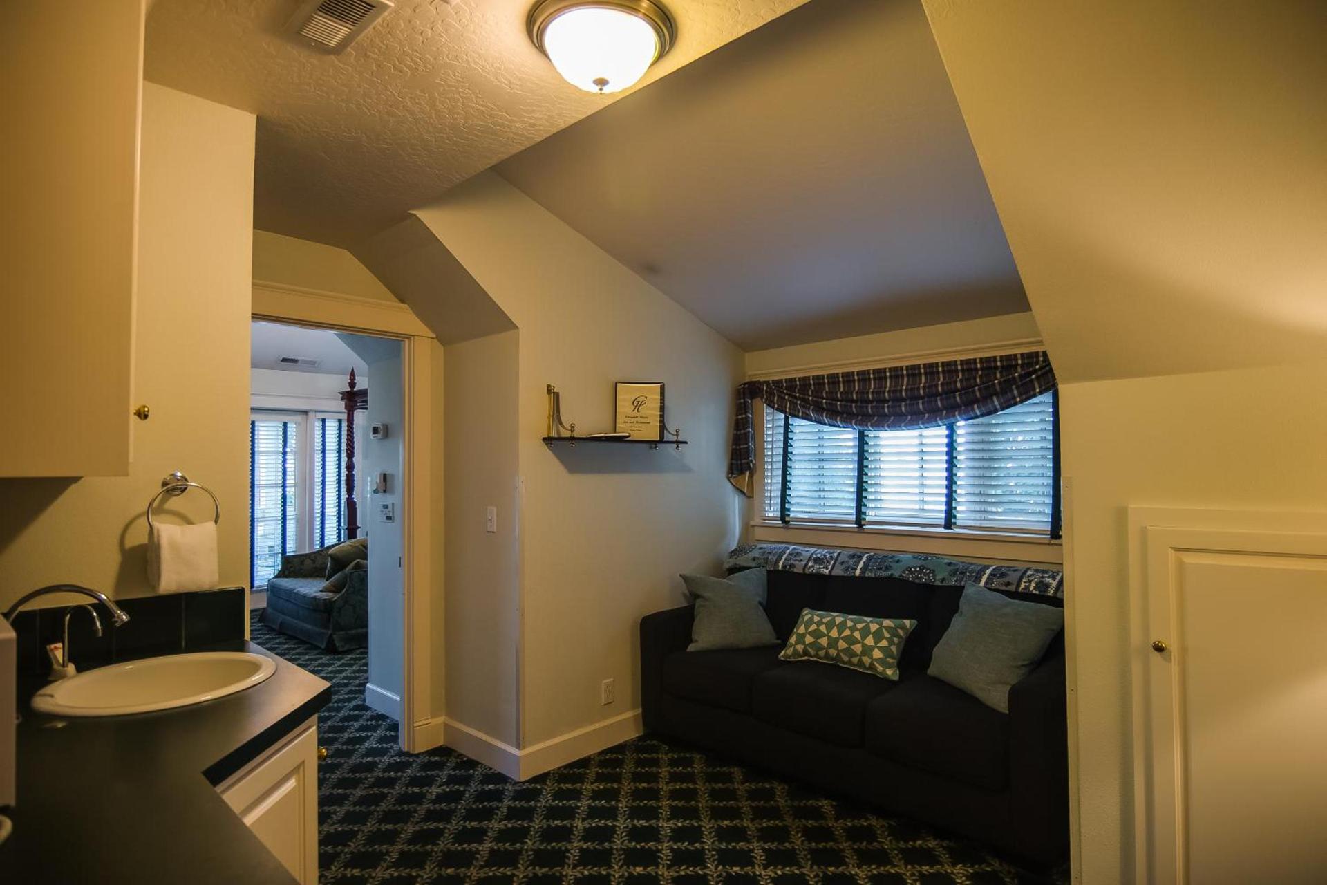 The Campbell House Inn photo 34
