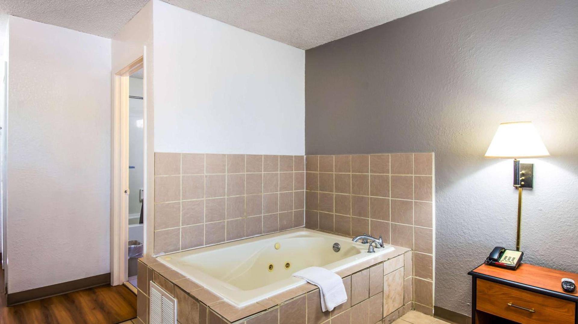Motel 6-Hot Springs, AR photo 17