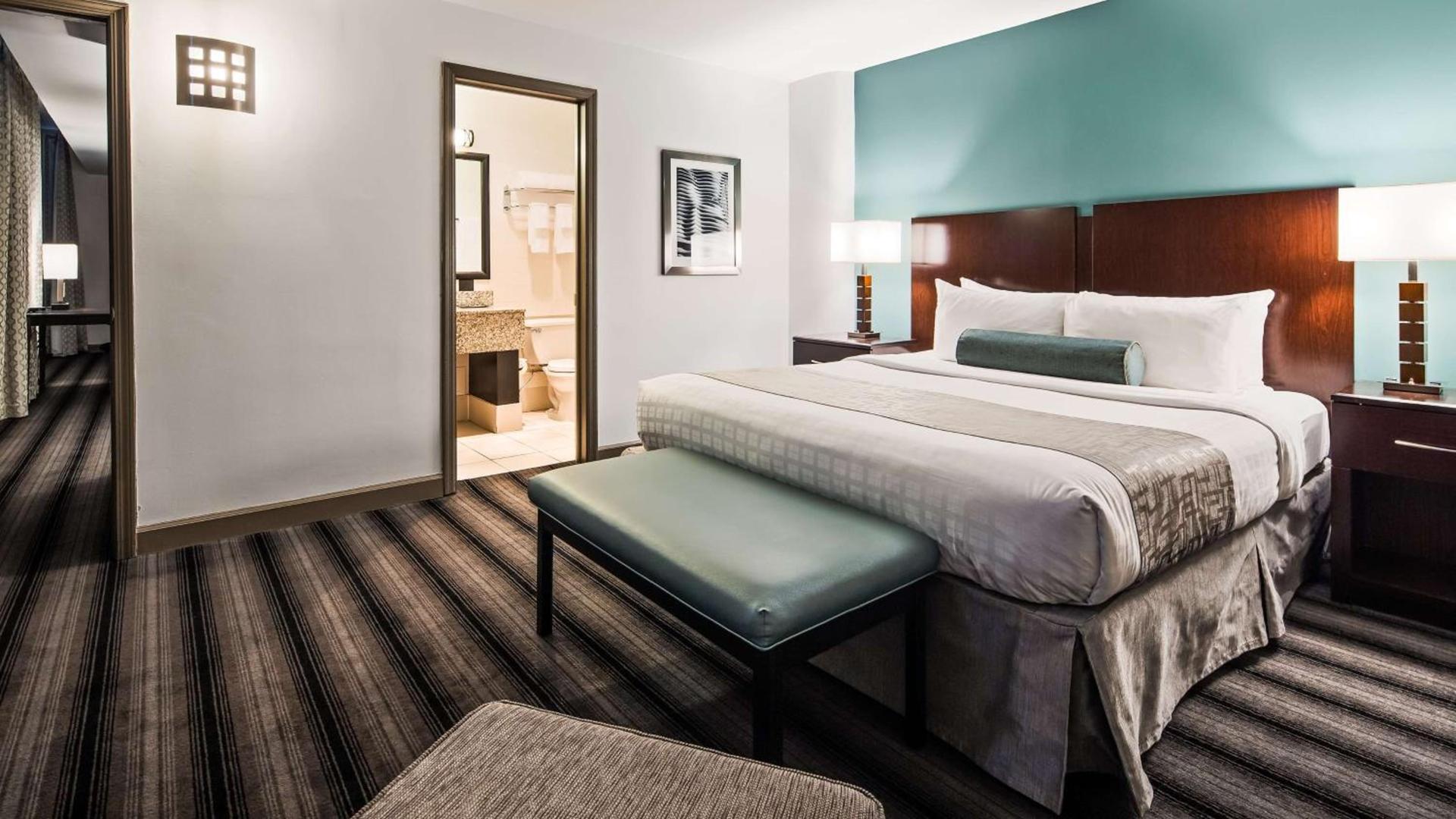 Best Western Chicago Downtown-River North photo 16
