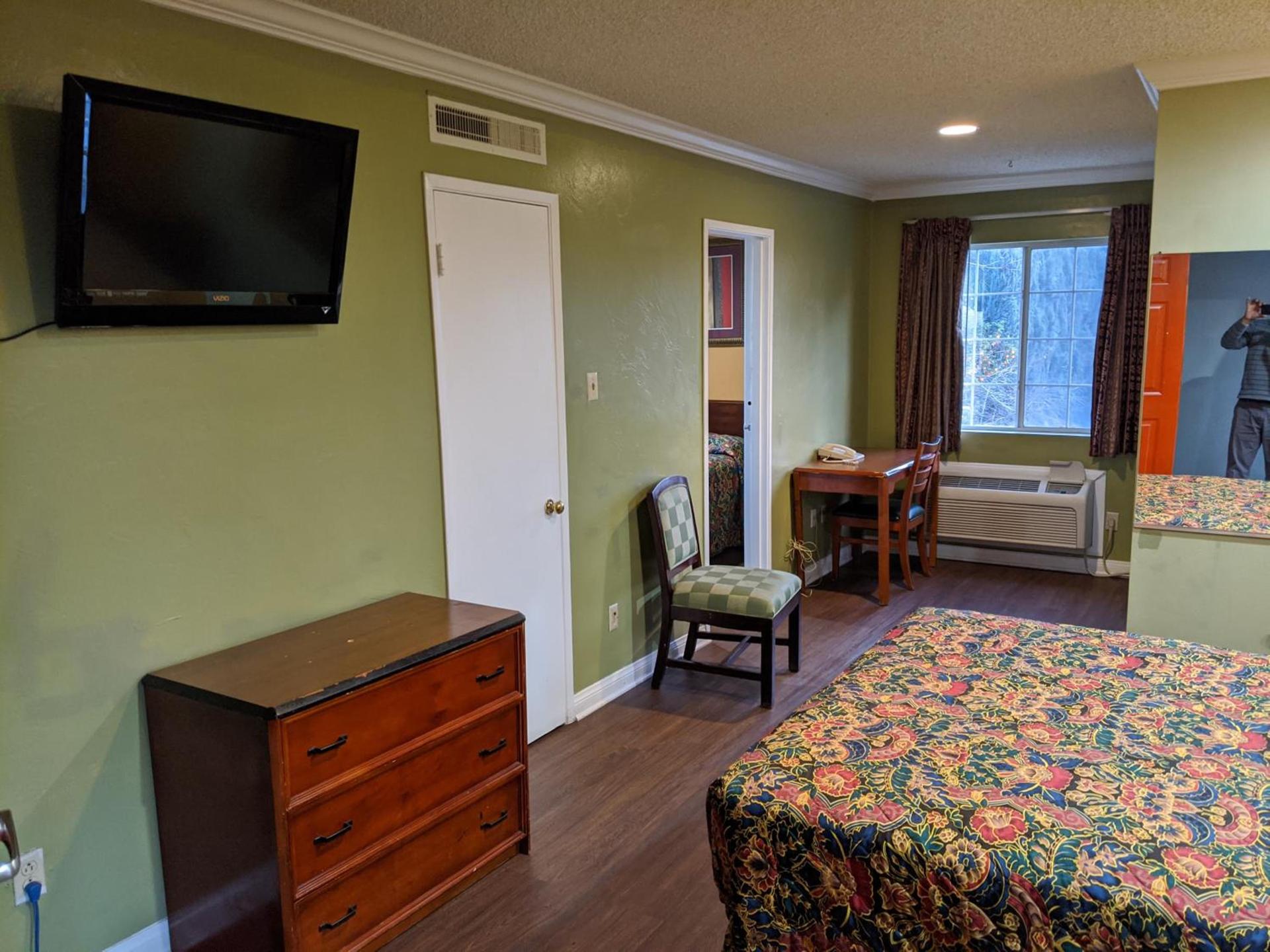 Heritage Inn photo 2