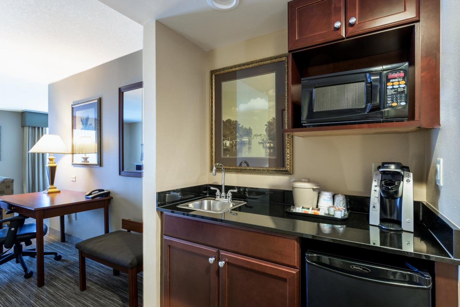 Holiday Inn Express & Suites Bradenton East-Lakewood Ranch by IHG photo 22
