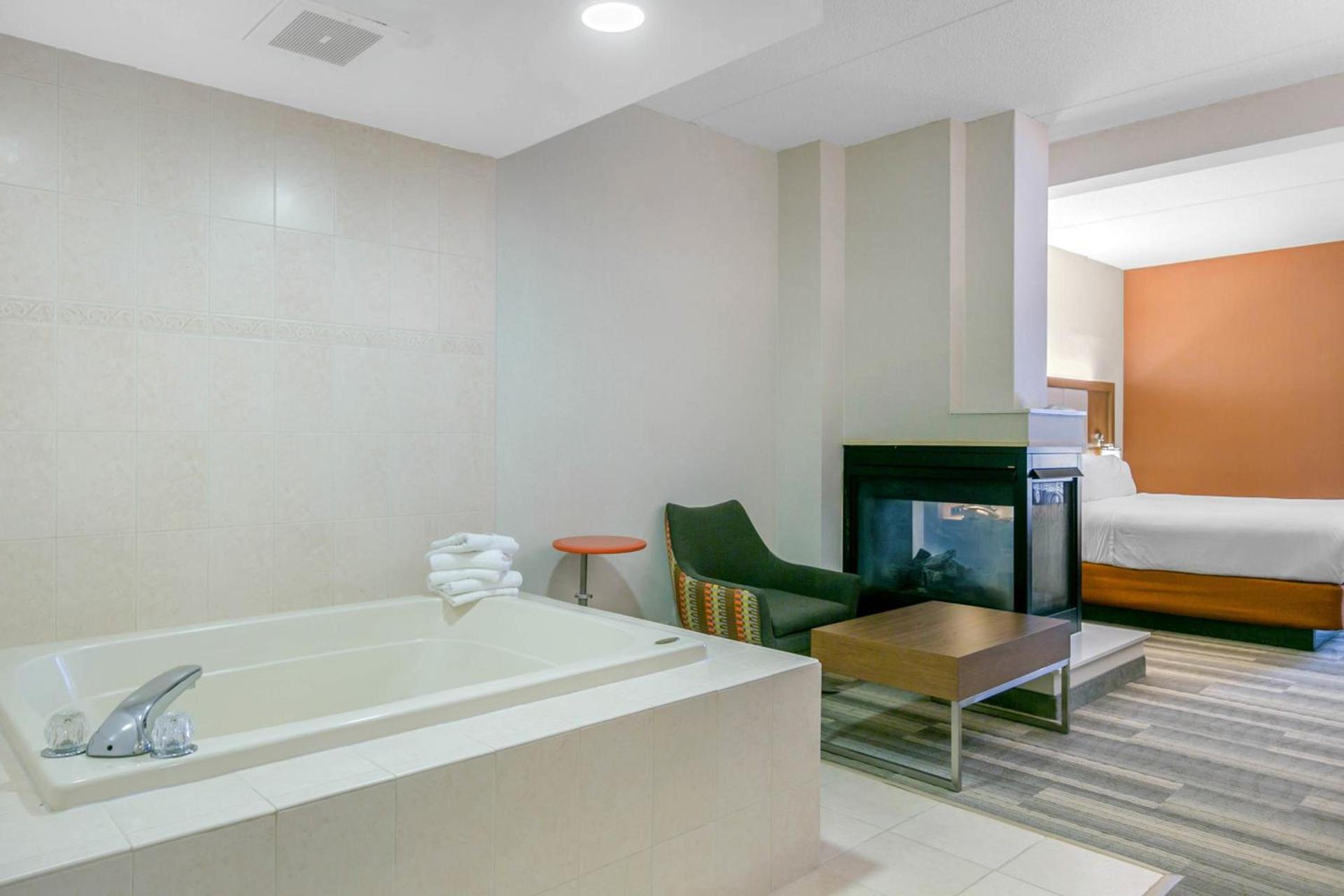 Holiday Inn Express Mount Arlington by IHG photo 51