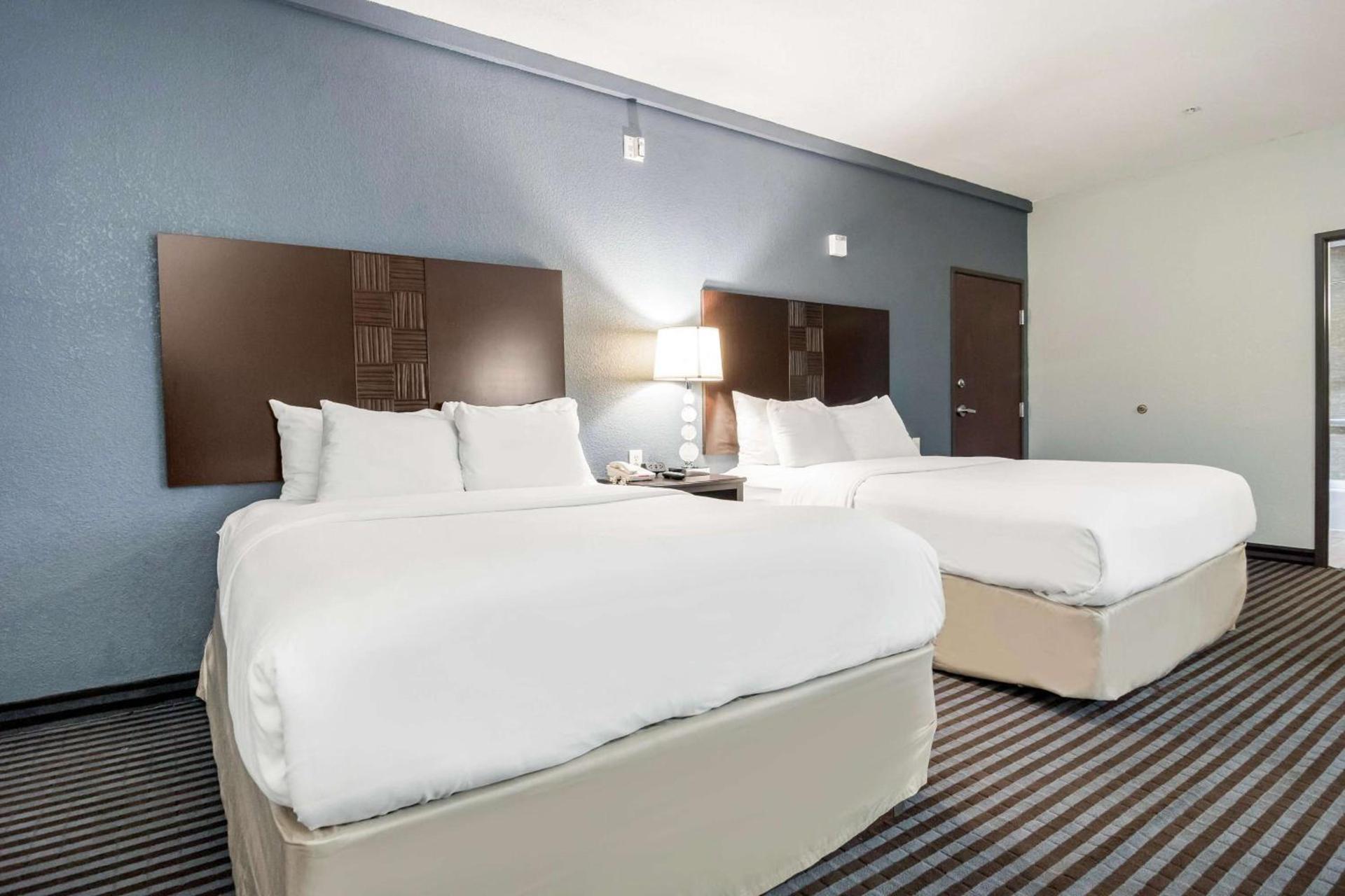 Baymont by Wyndham Mineral Wells photo 12