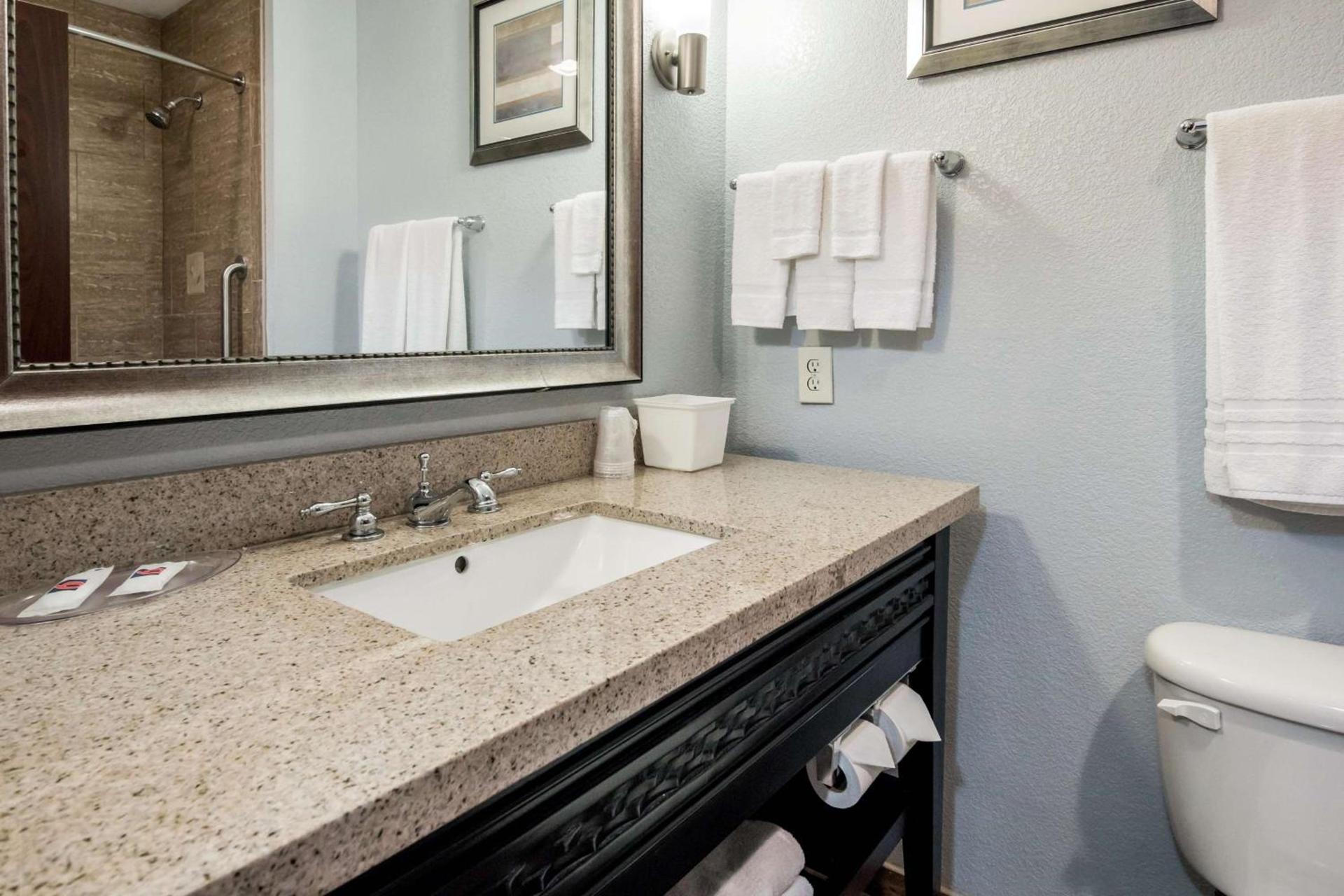 Baymont by Wyndham Mineral Wells photo 19