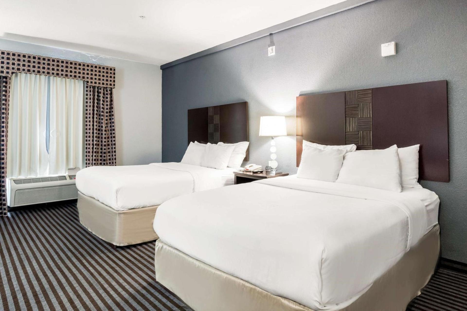 Baymont by Wyndham Mineral Wells photo 10