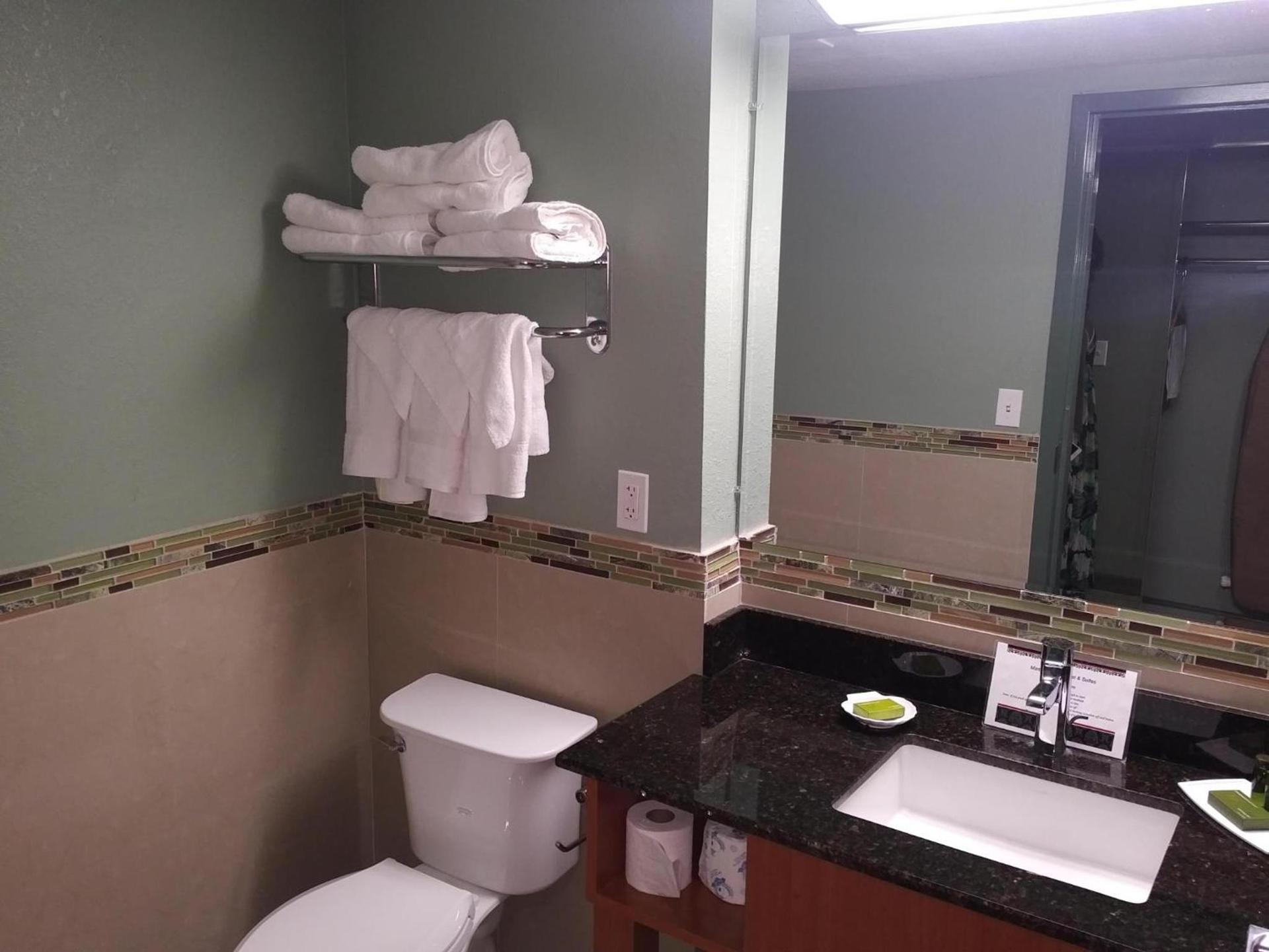 Marble Waters Hotel & Suites, Trademark by Wyndham photo 12