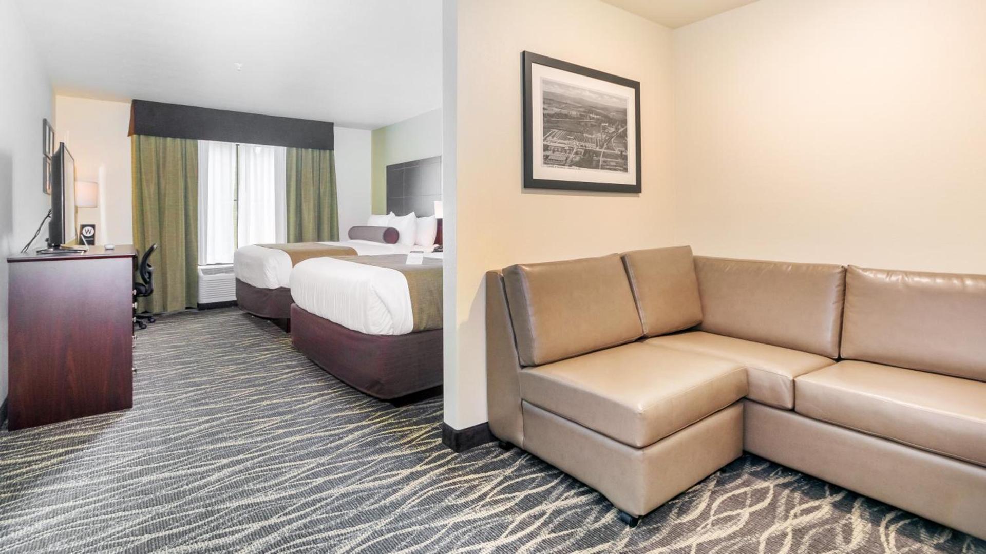 Cobblestone Hotel & Suites - Janesville photo 24