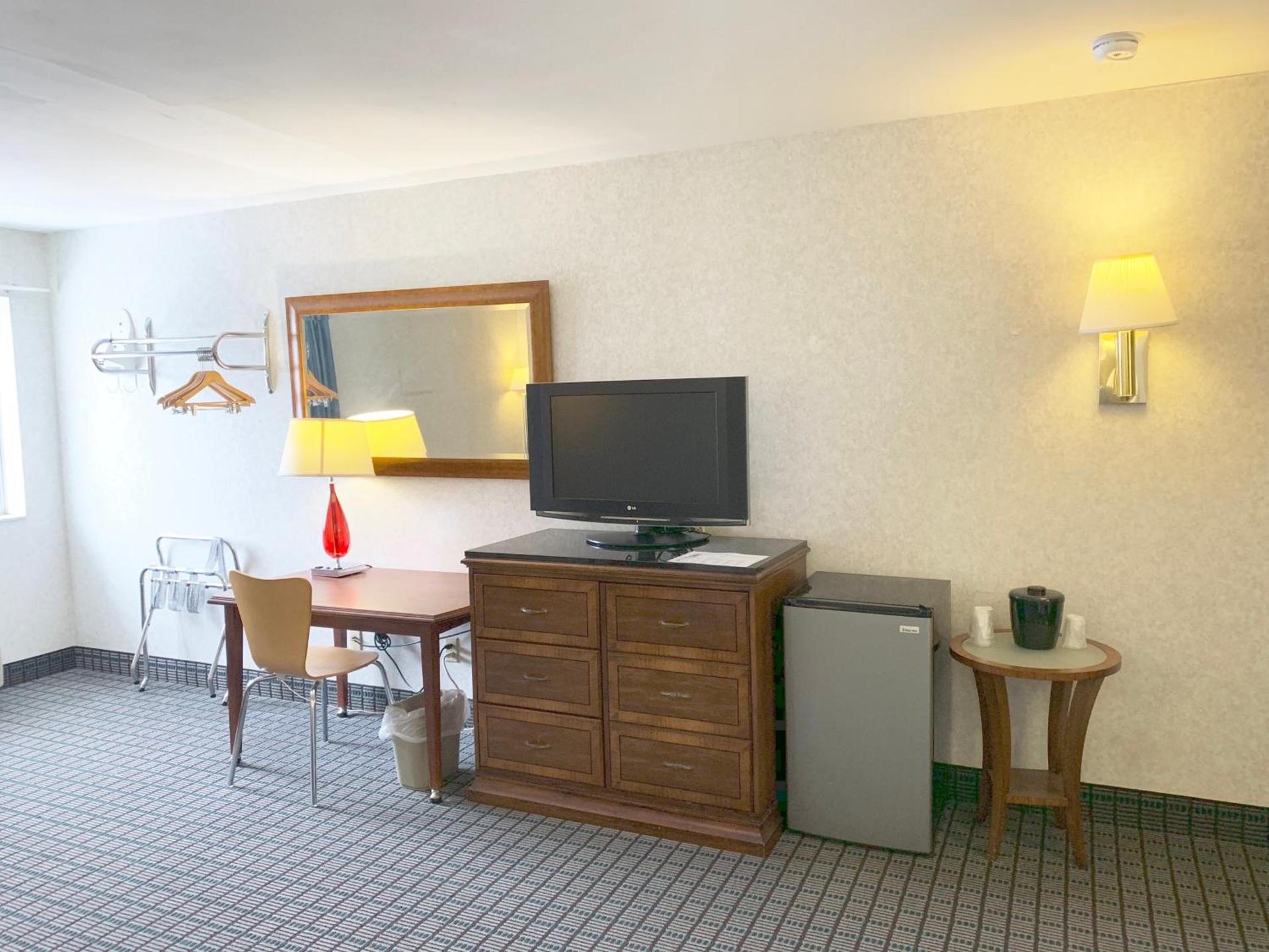 Motel 6 McGraw, NY - Cortland photo 36