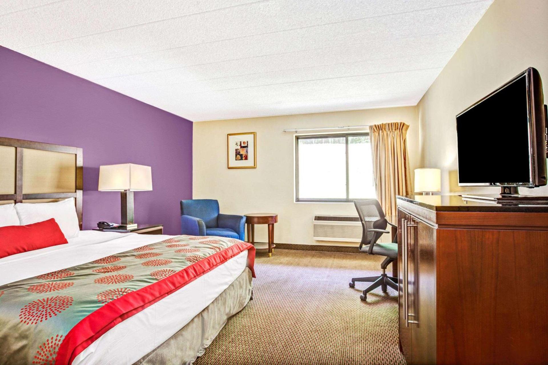 Ramada by Wyndham Rockaway photo 32