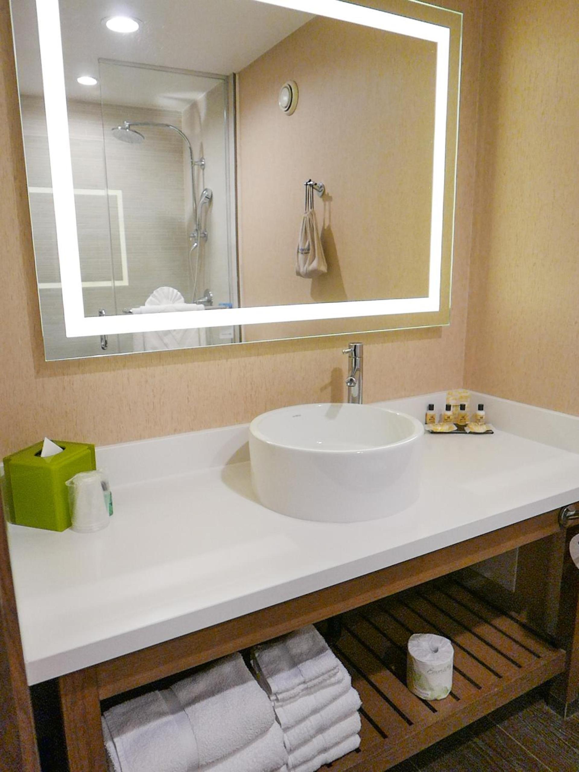 Wyndham Anaheim photo 86