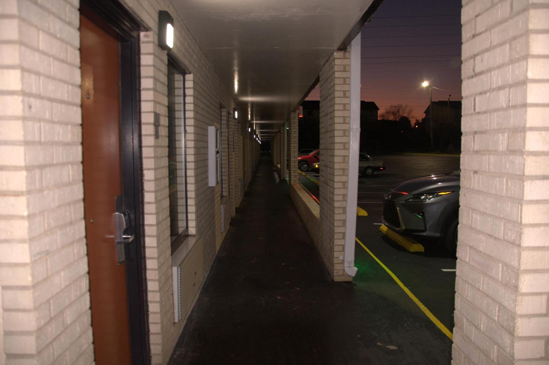 Bestway Inn photo 43