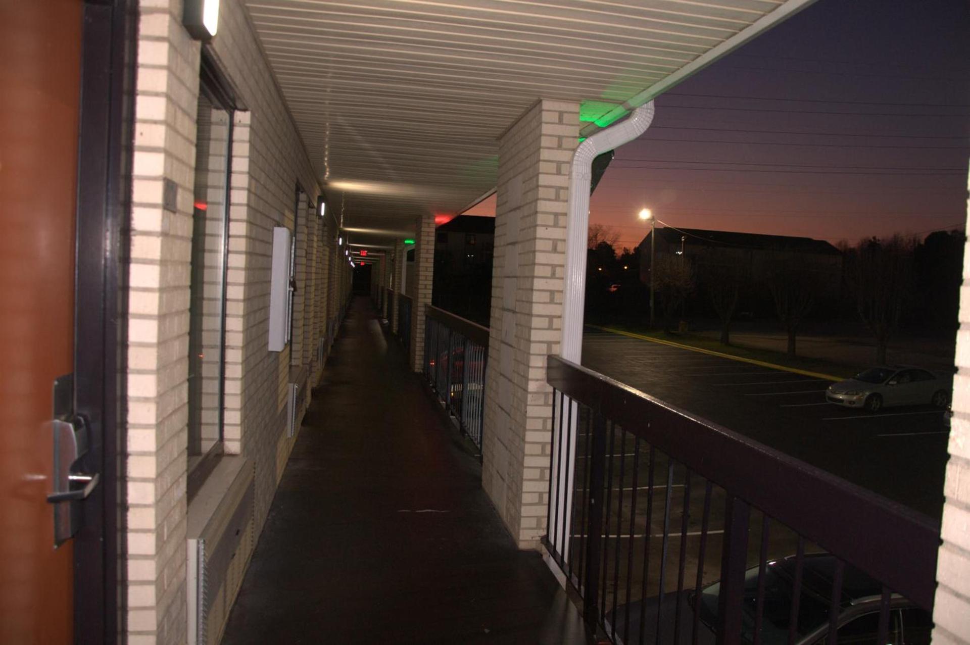 Bestway Inn photo 42