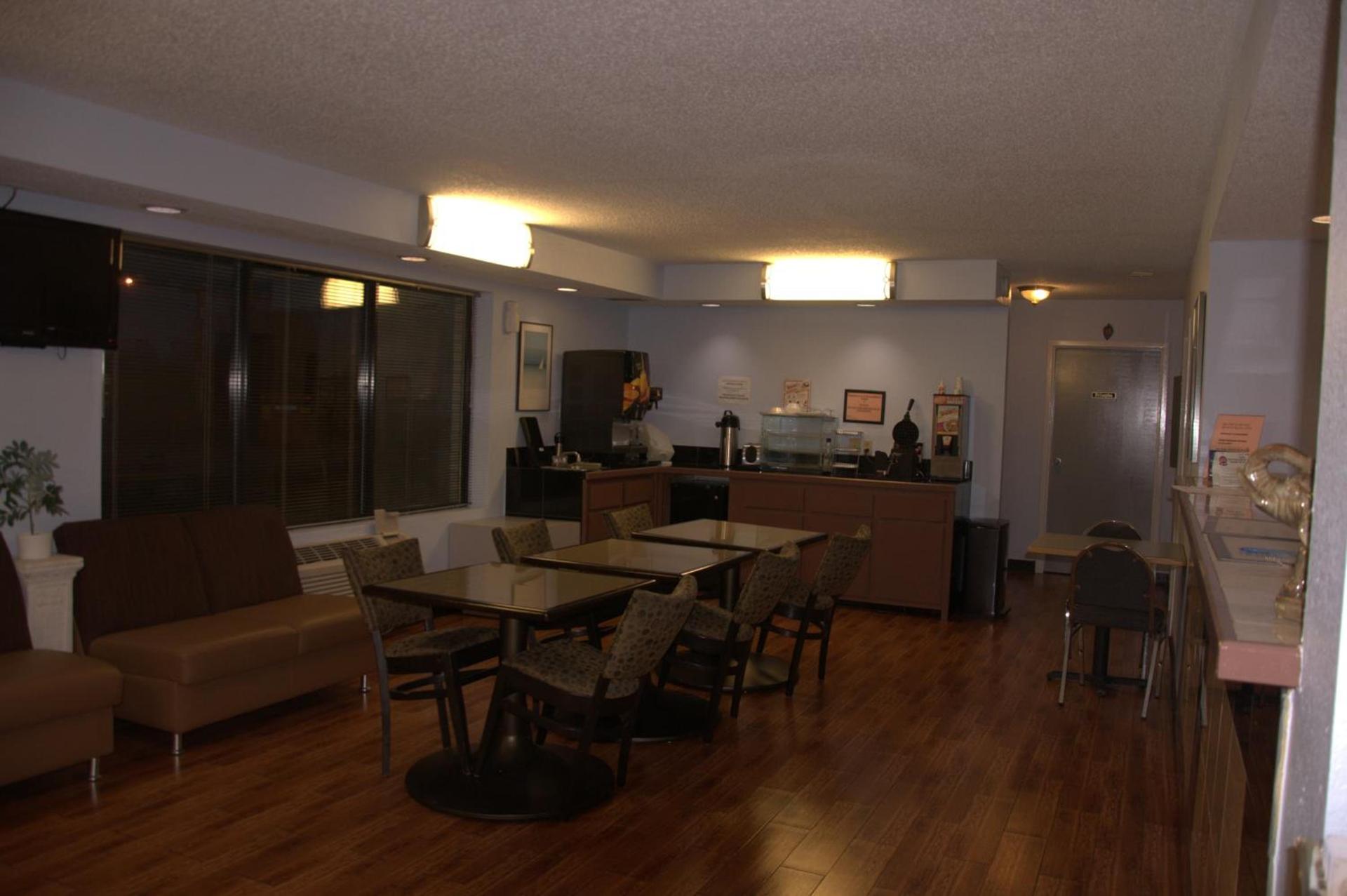 Bestway Inn photo 28