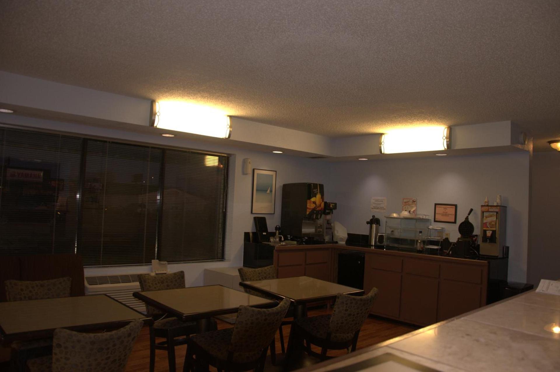 Bestway Inn photo 27
