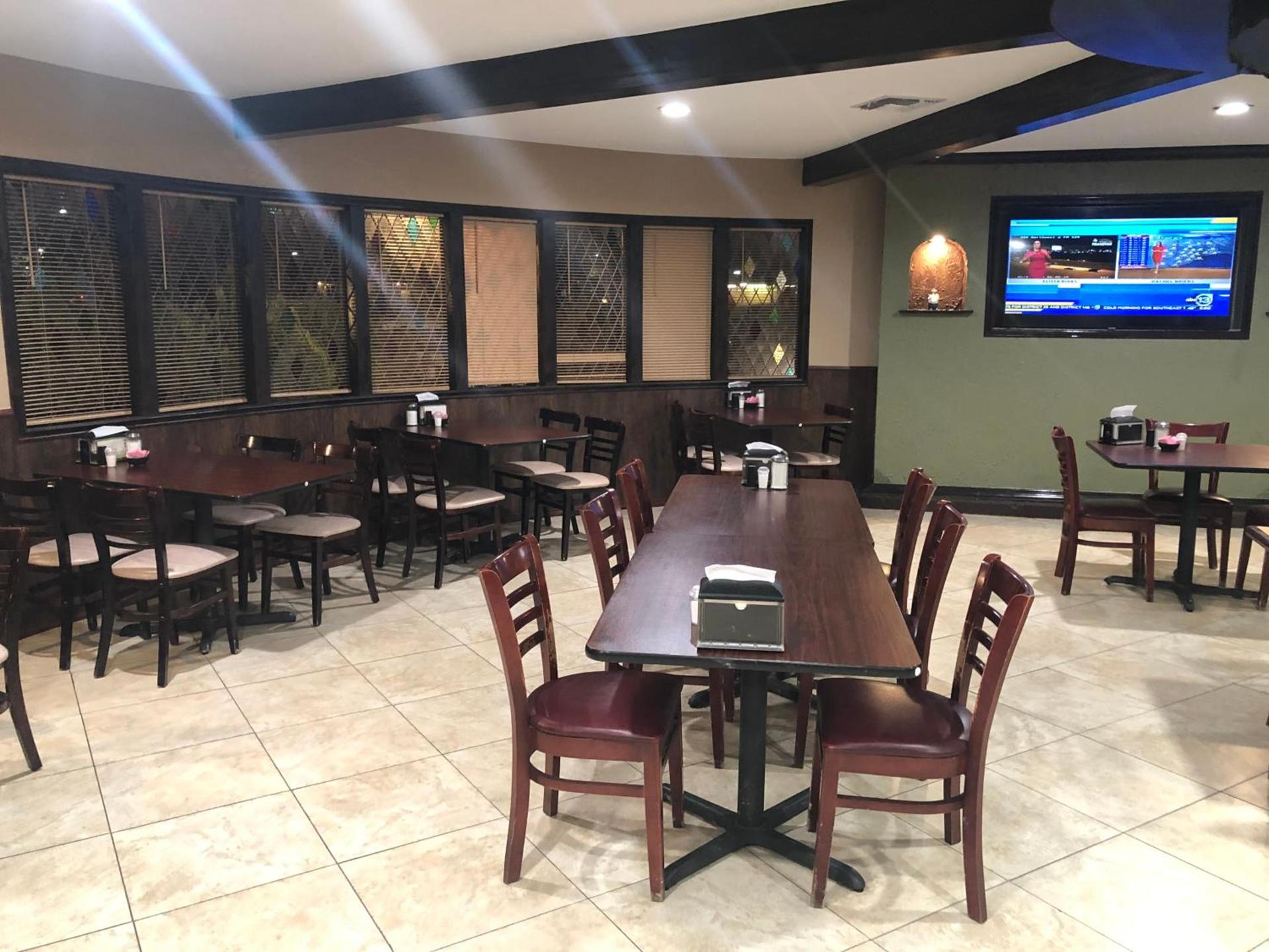 Royal Inn photo 13
