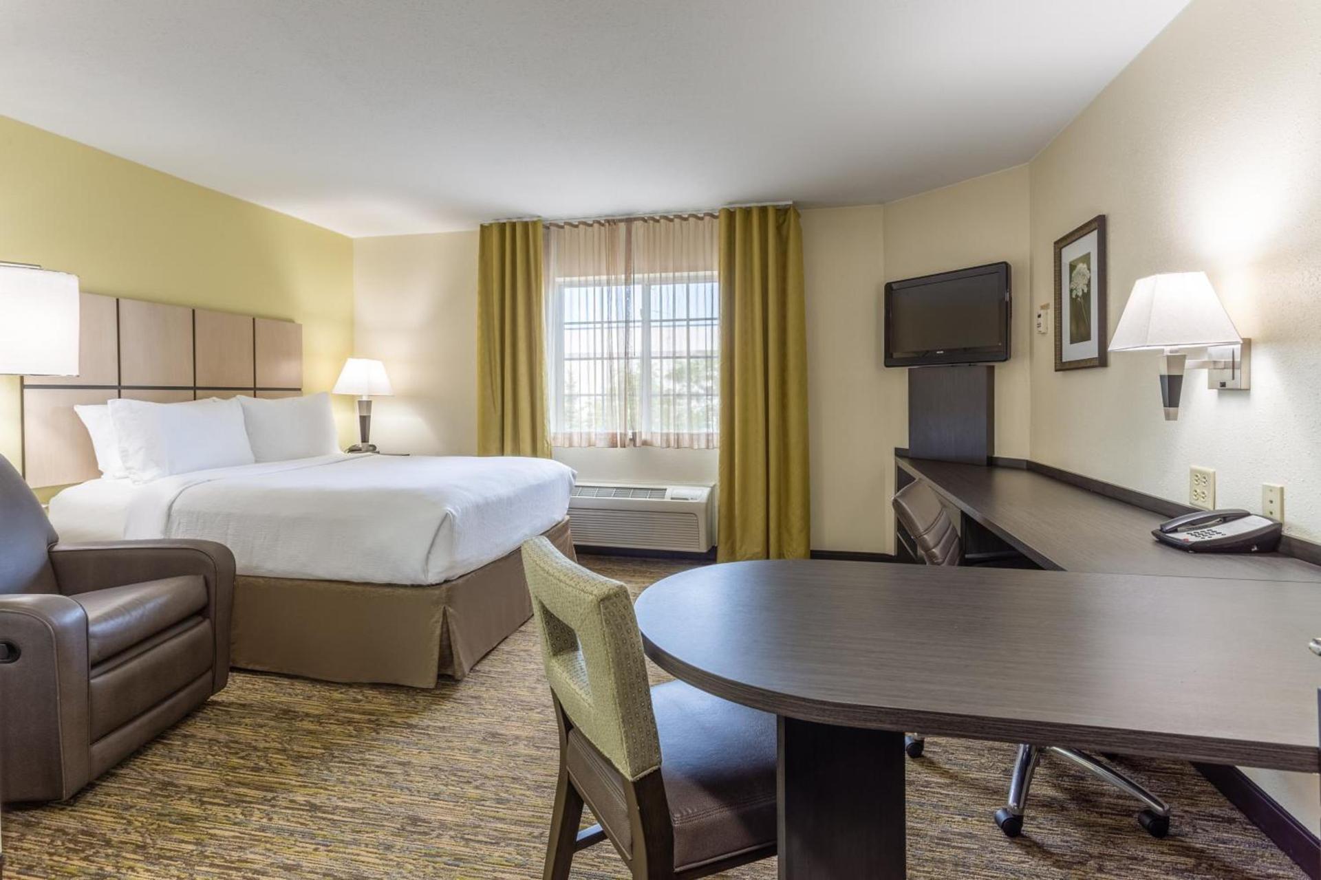 Candlewood Suites Aurora-Naperville by IHG photo 33