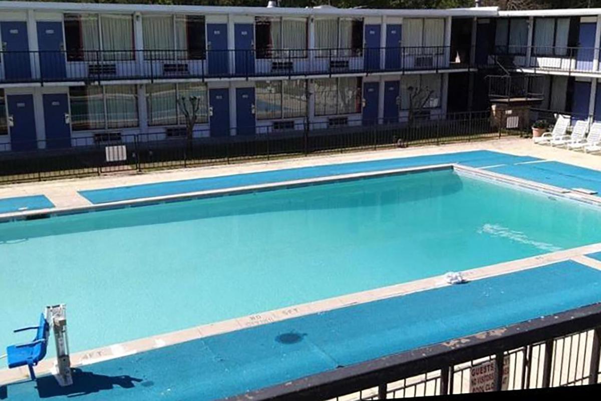 Landmark Hotel photo 10
