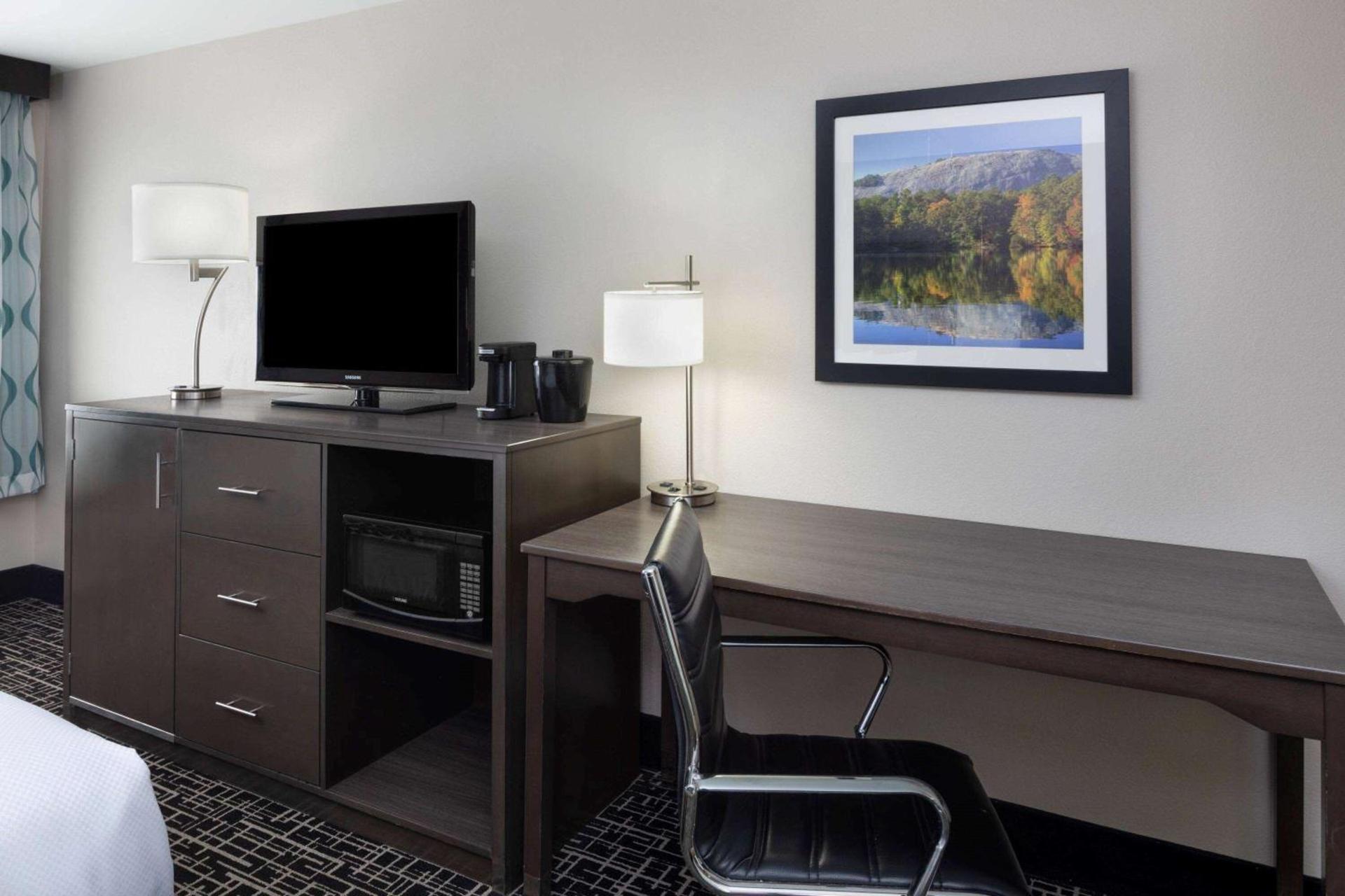 La Quinta by Wyndham Snellville - Stone Mountain photo 26