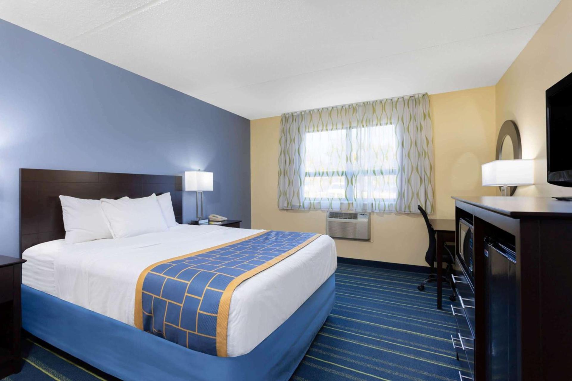 Days Inn by Wyndham Augusta photo 5