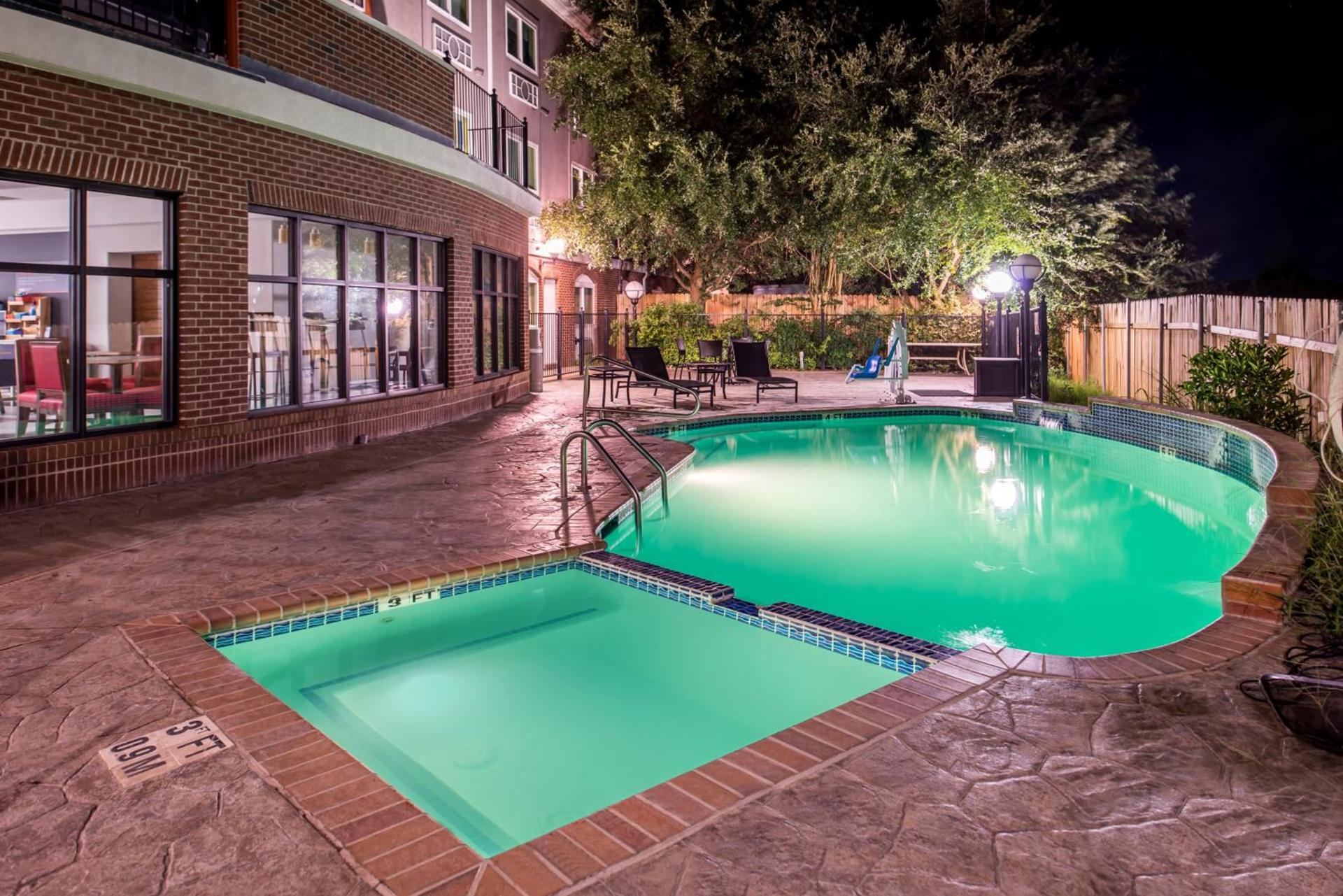 Holiday Inn Express Hotel & Suites Elgin by IHG photo 45