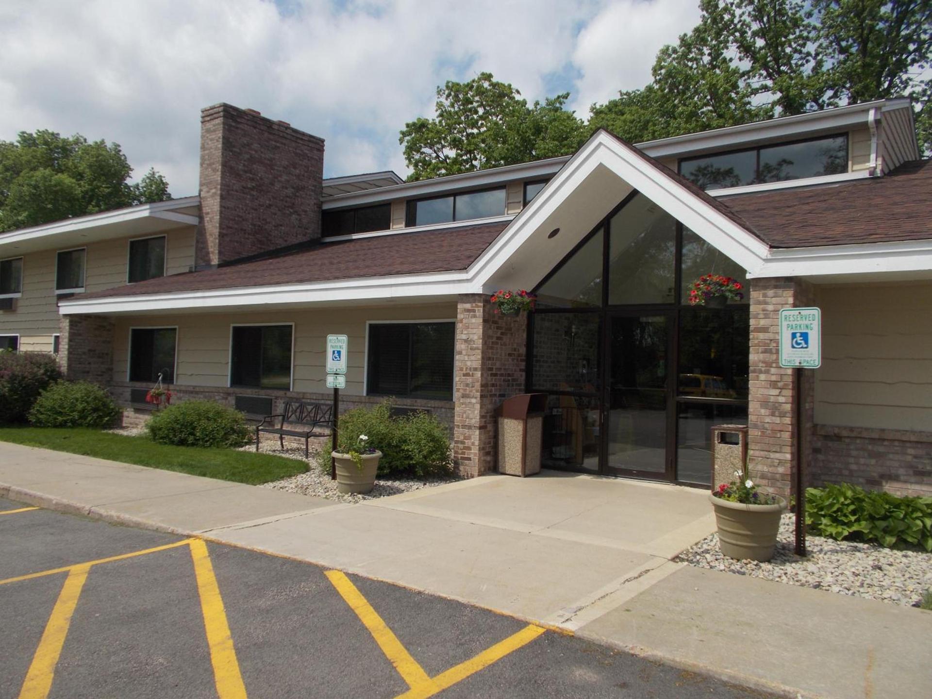 Boarders Inn and Suites by Cobblestone Hotels - Ripon — hotel in Ripon