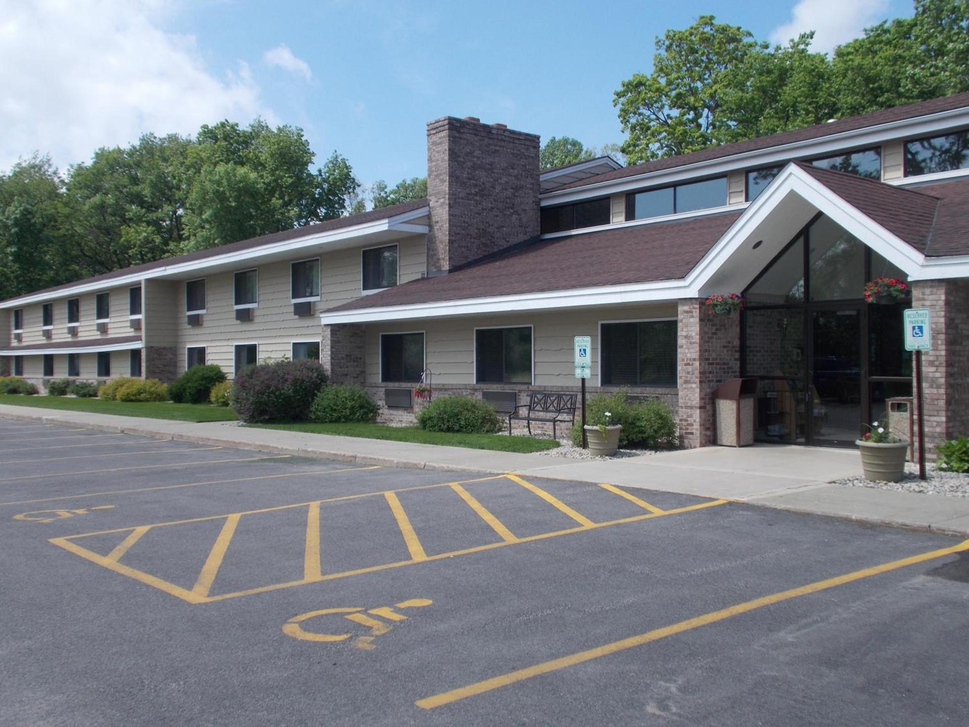 Boarders Inn and Suites by Cobblestone Hotels - Ripon photo 35
