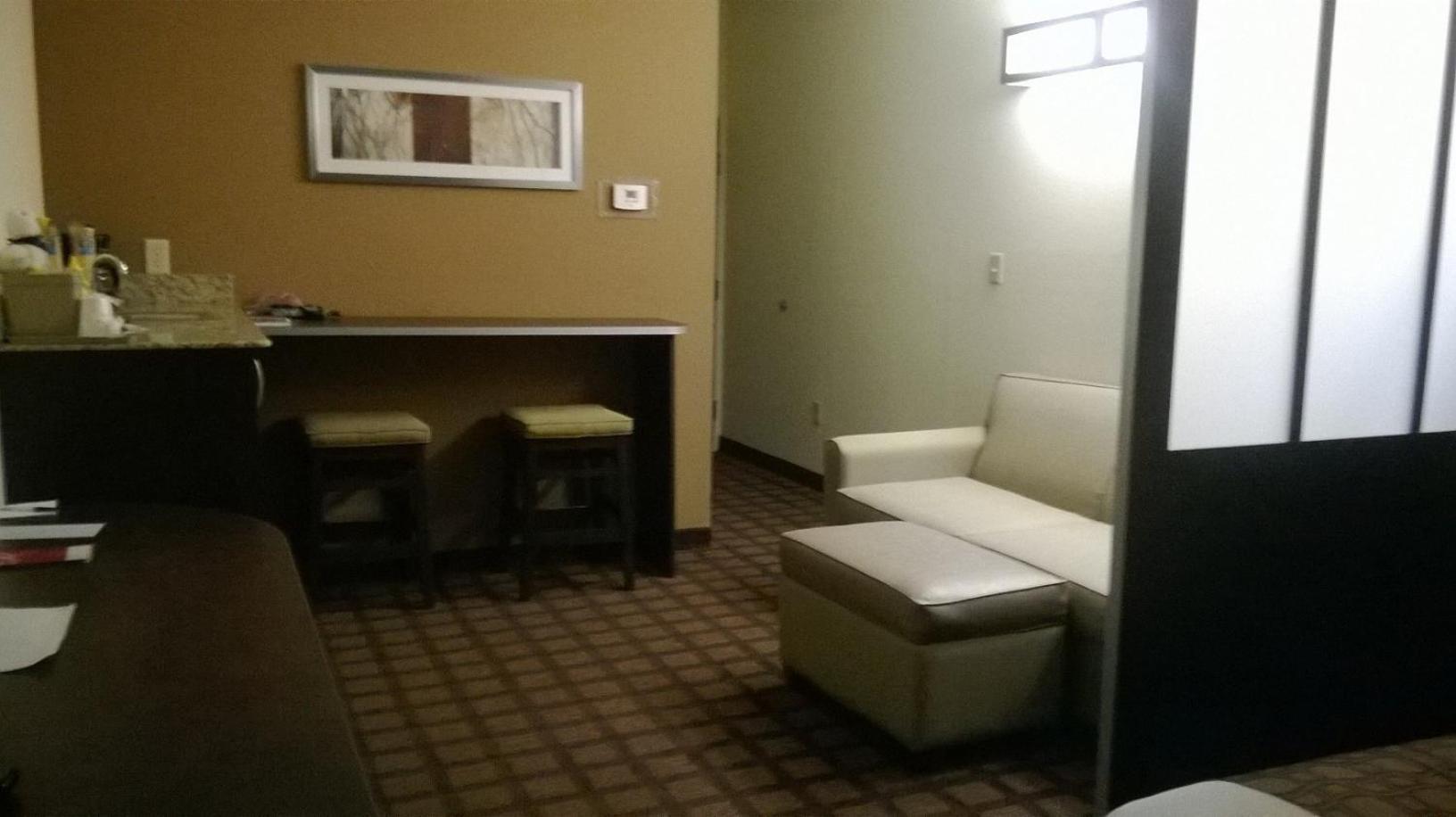 Microtel Inn and Suites Eagle Pass photo 15