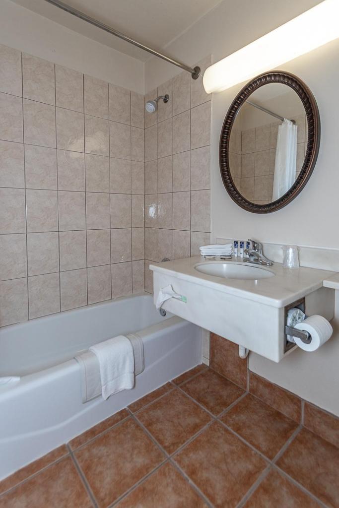 Americas Best Value Inn Ashtabula/Austinburg photo 17