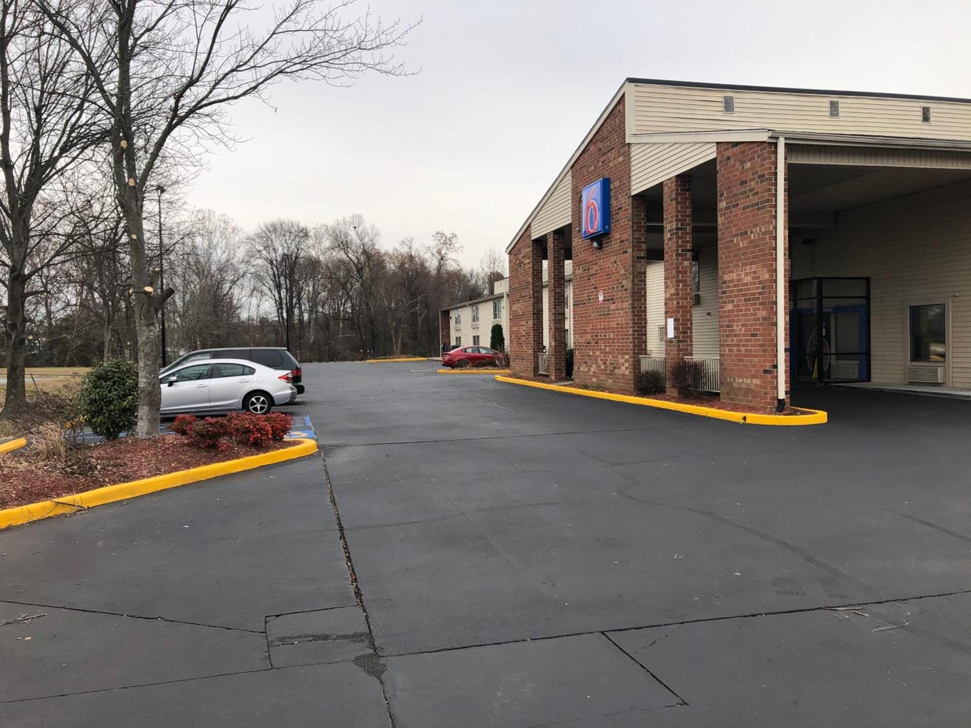 Motel 6-Greensboro, NC - Airport photo 44