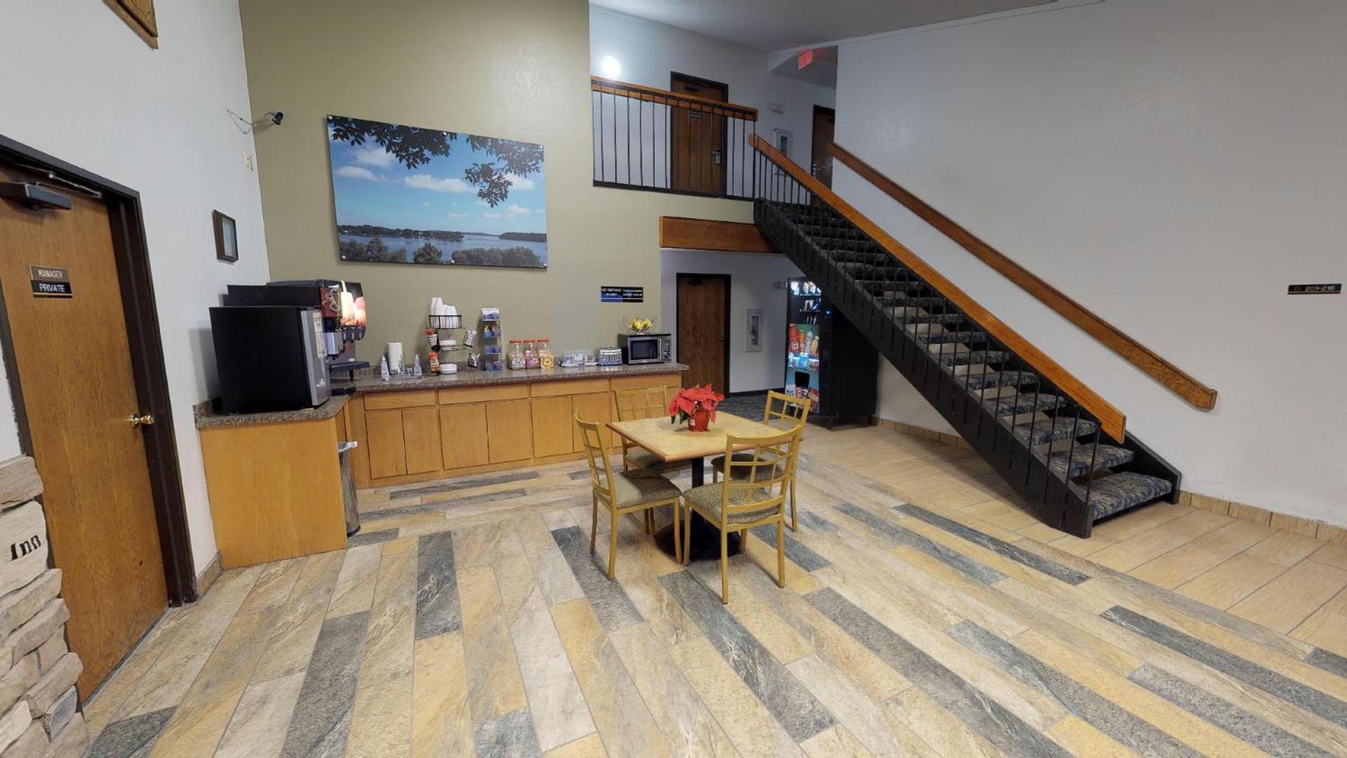 Waconia Inn and Suites photo 19