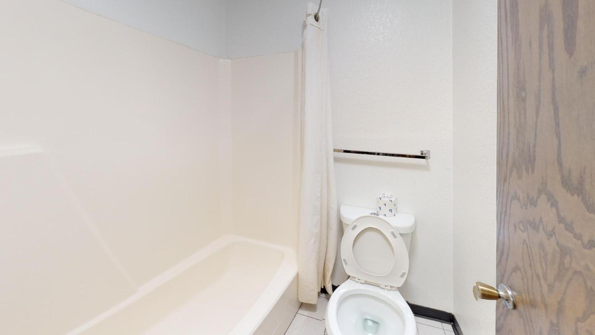 Waconia Inn and Suites photo 5