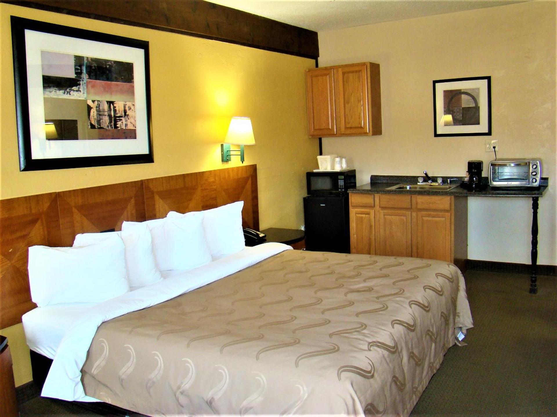Baymont by Wyndham Front Royal Near Shenandoah National Park photo 63