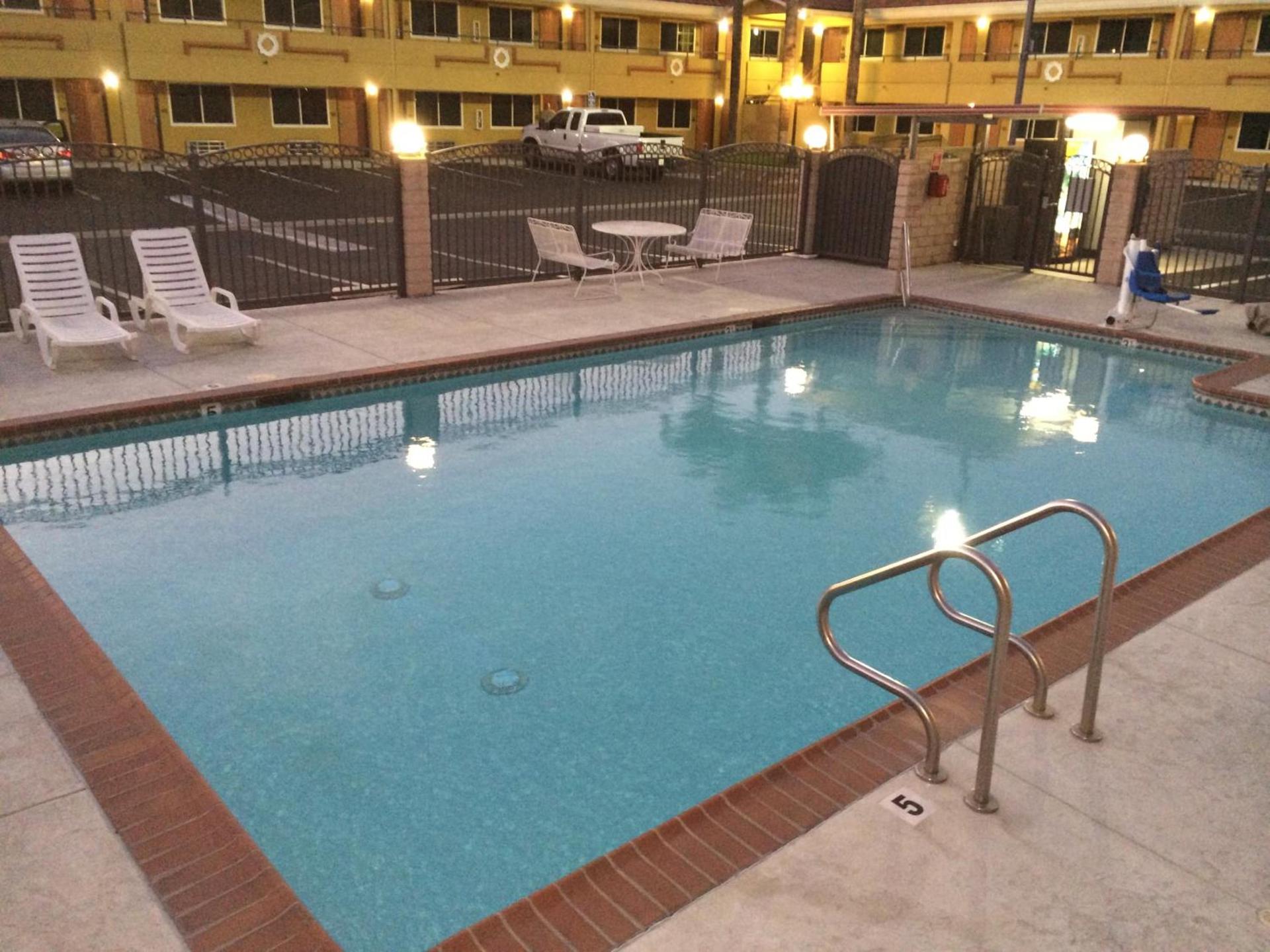 Americas Best Value Inn - Azusa/Pasadena photo 23