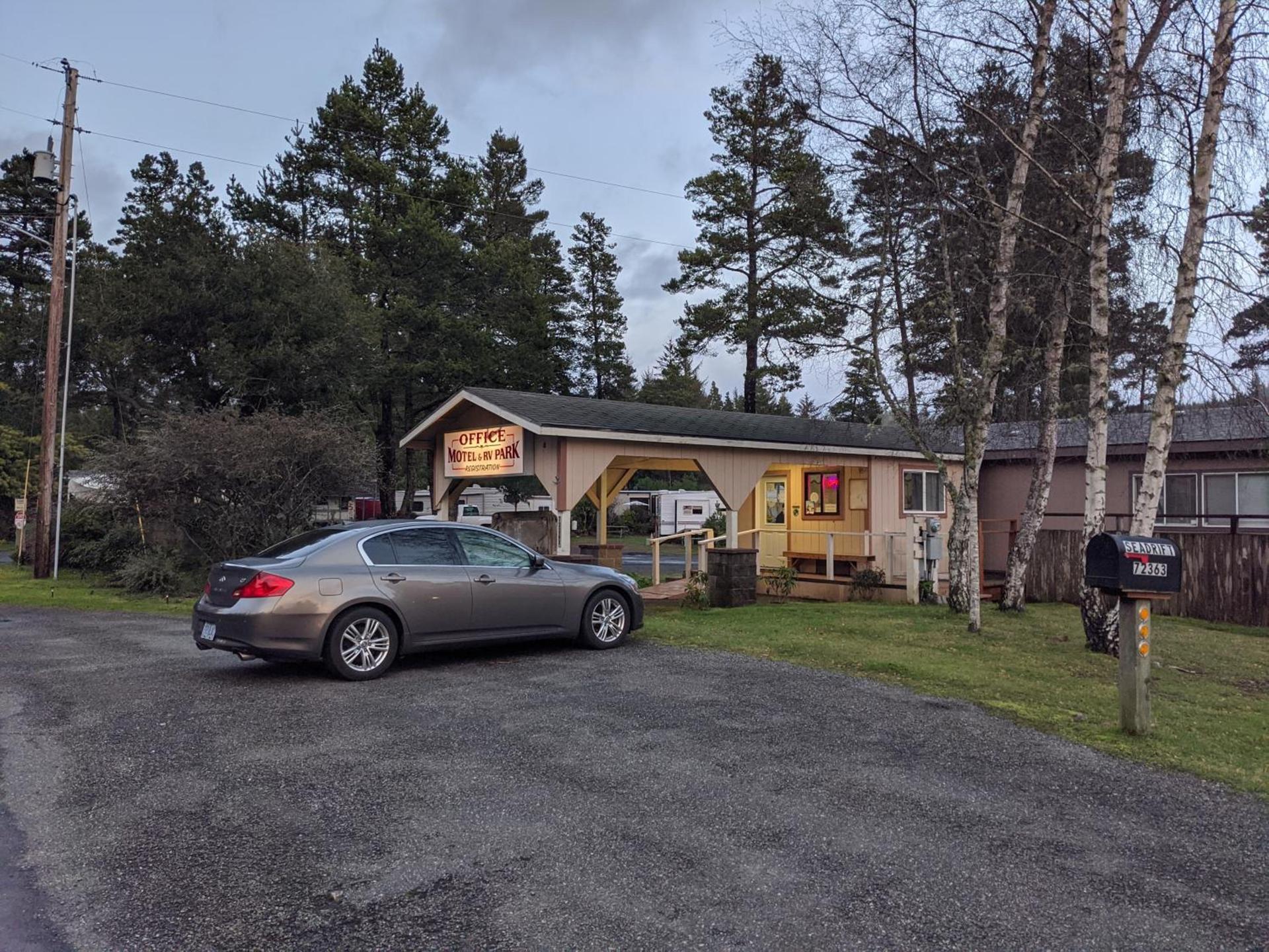 Seadrift Motel & RV Park photo 3