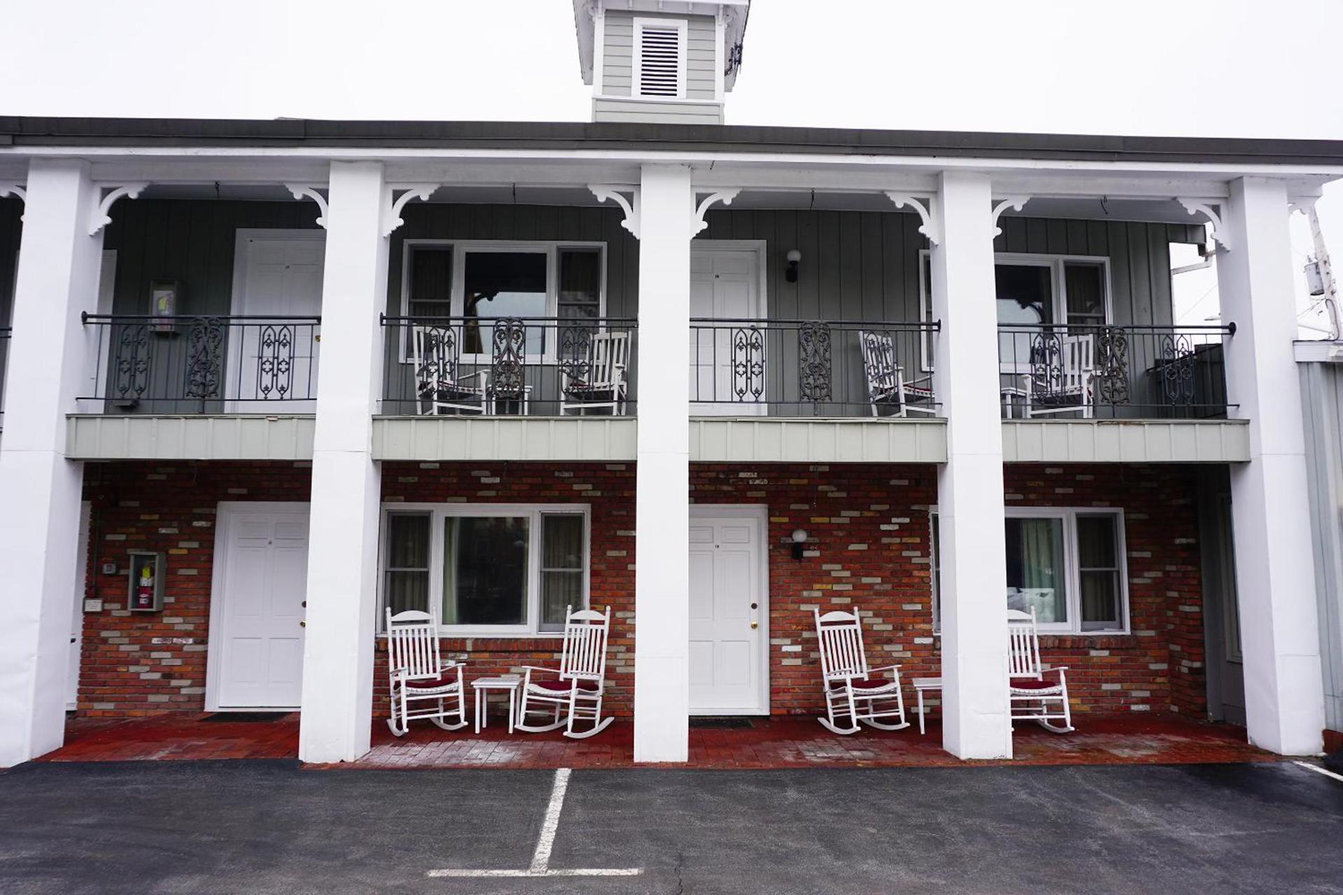 Stay Saratoga photo 52