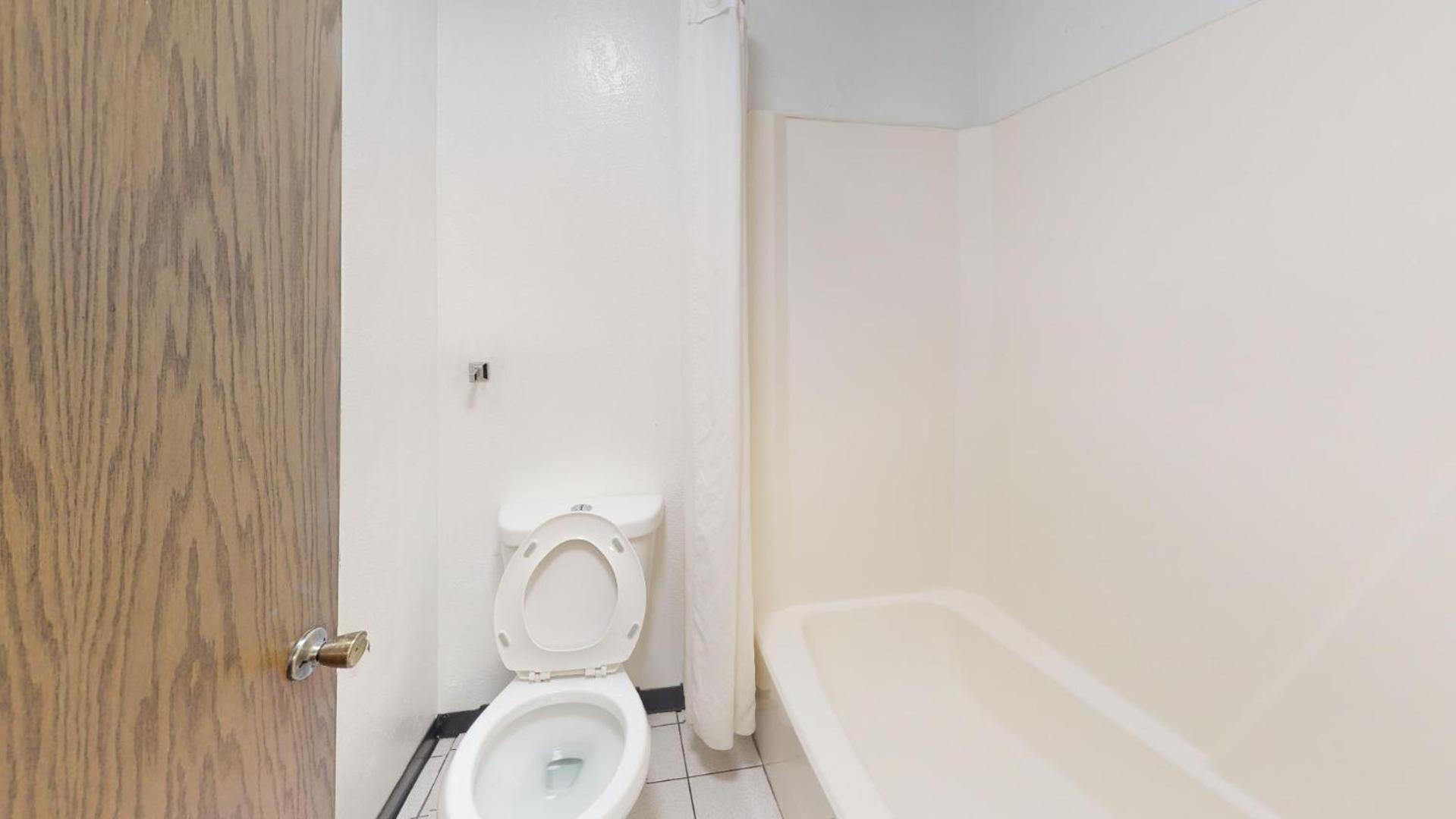 Waconia Inn and Suites photo 11