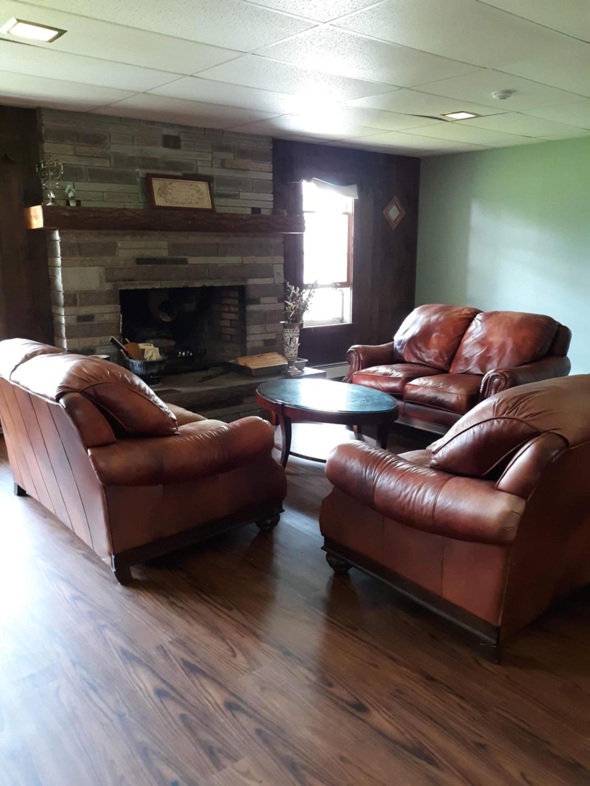 Lake Shore Farm Inn photo 33