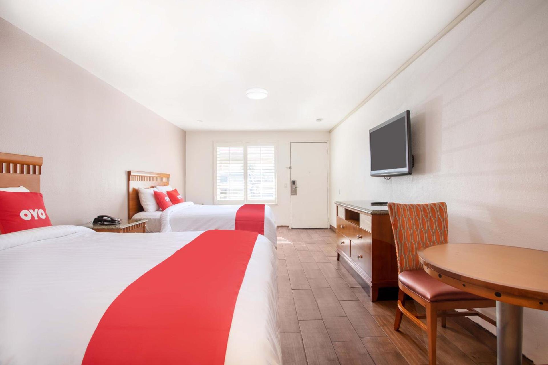 Hotel Palmdale - Antelope Valley photo 16
