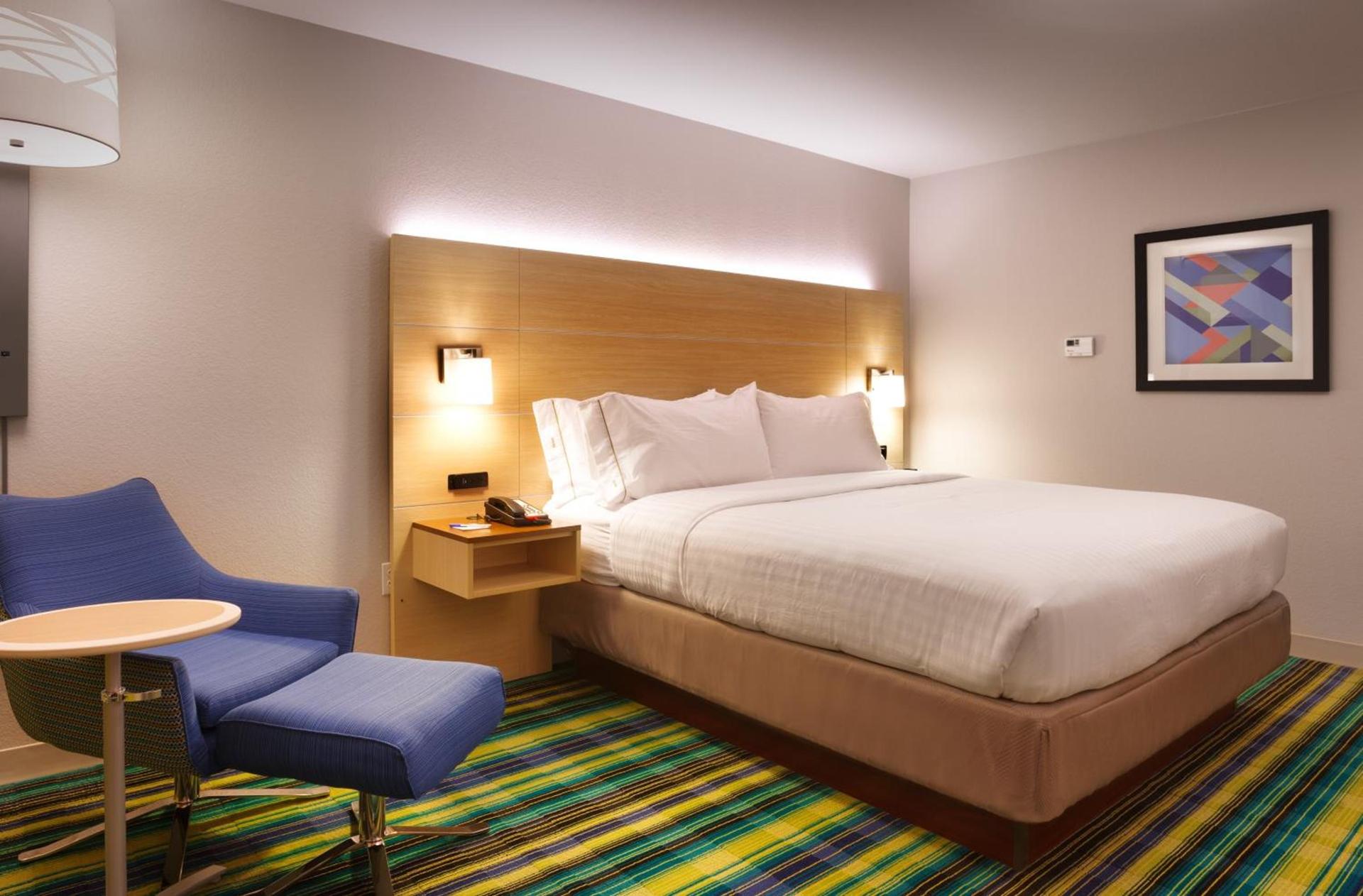 Holiday Inn Express & Suites Phoenix West - Buckeye by IHG photo 39