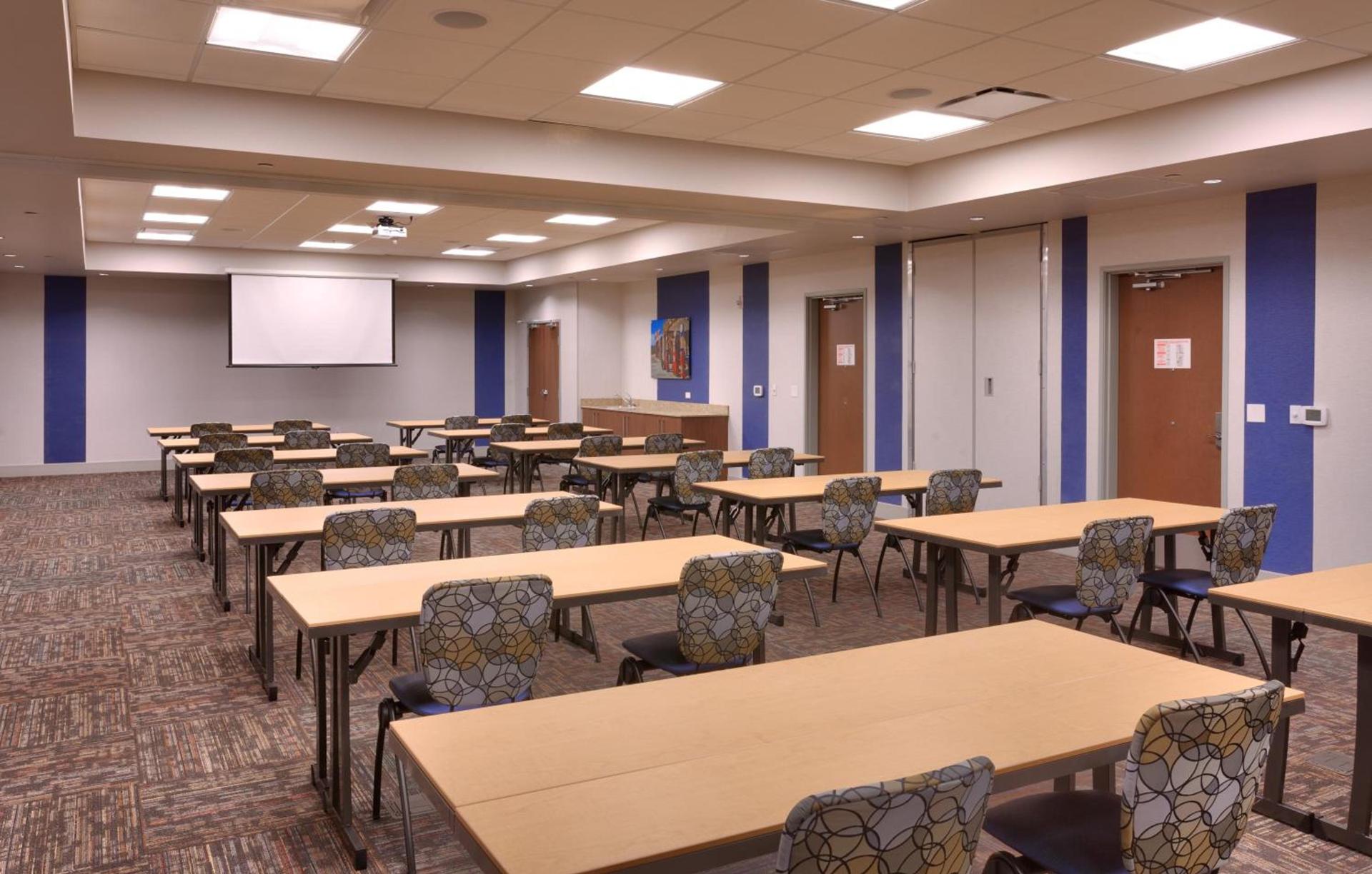 Holiday Inn Express & Suites Phoenix West - Buckeye by IHG photo 11